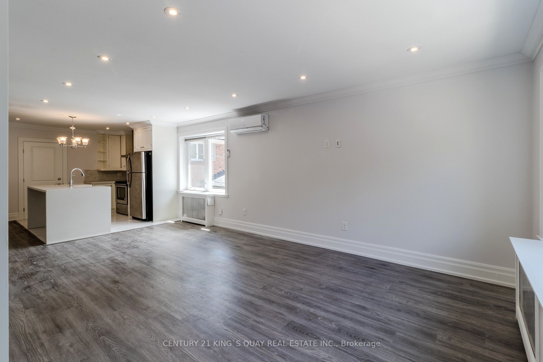 301 Cleveland Street 301 Upper, Toronto, ON M4S 2W7 photo 2
