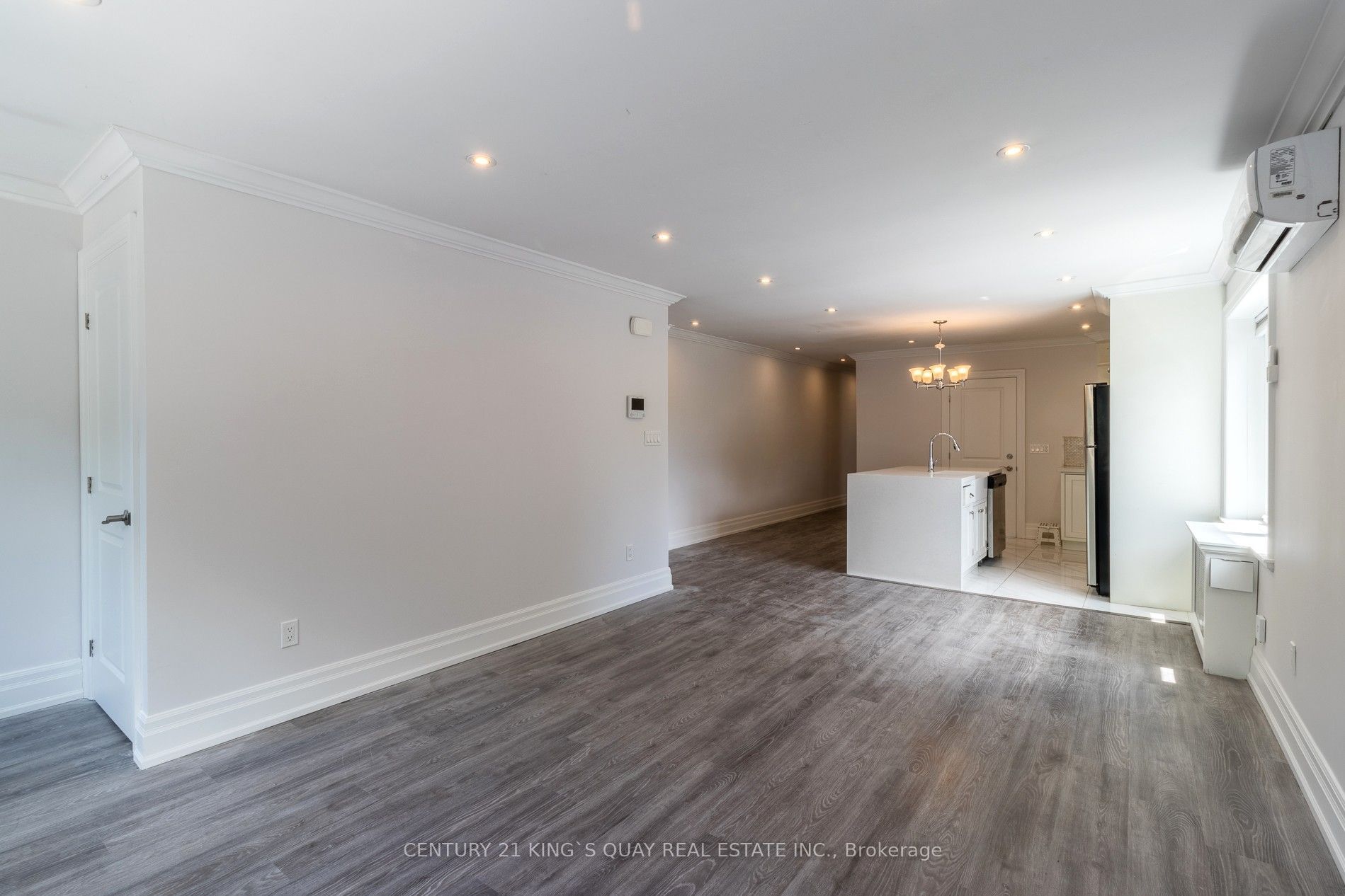 301 Cleveland Street 301 Upper, Toronto, ON M4S 2W7 photo 3