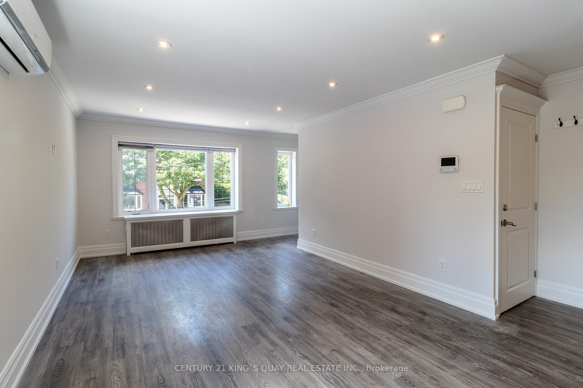 301 Cleveland Street 301 Upper, Toronto, ON M4S 2W7 photo 5