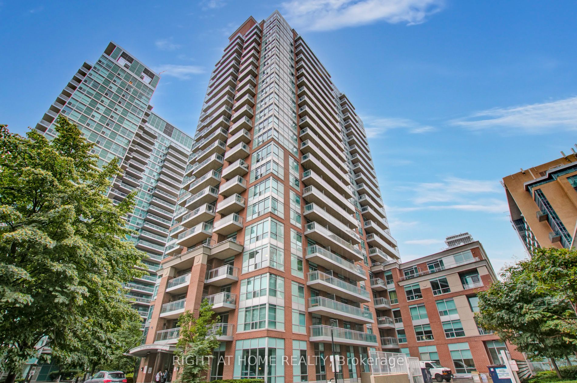 50 Lynn Williams Street 803, Toronto, ON M6K 3R9