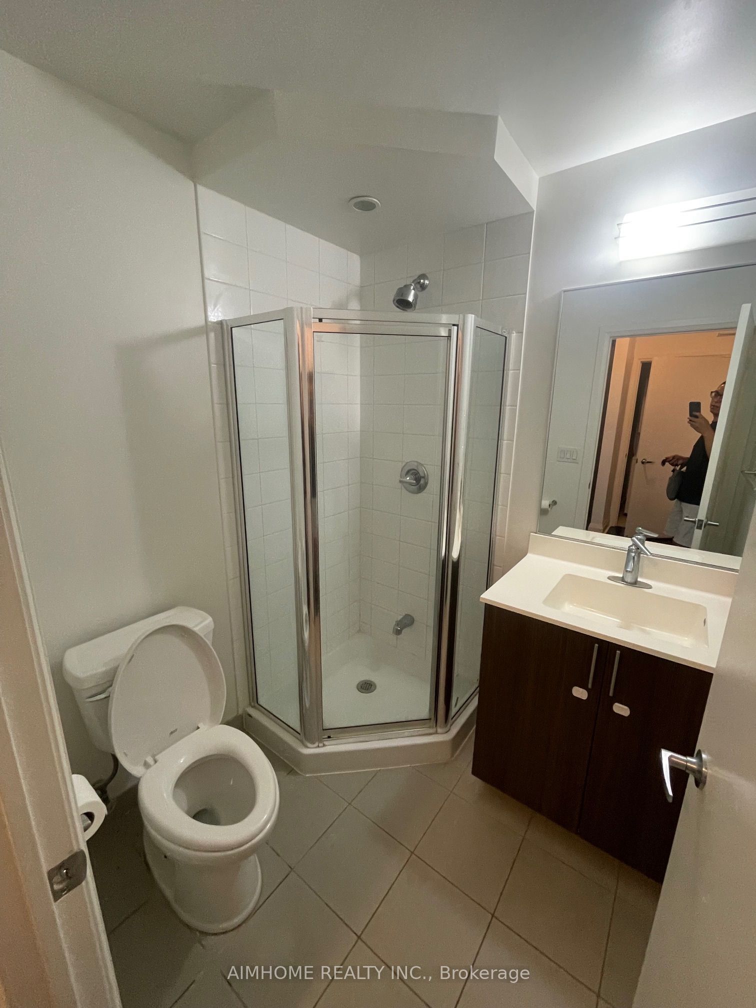 17 Kenaston Gardens 804, Toronto, ON M2K 1G7 photo 3