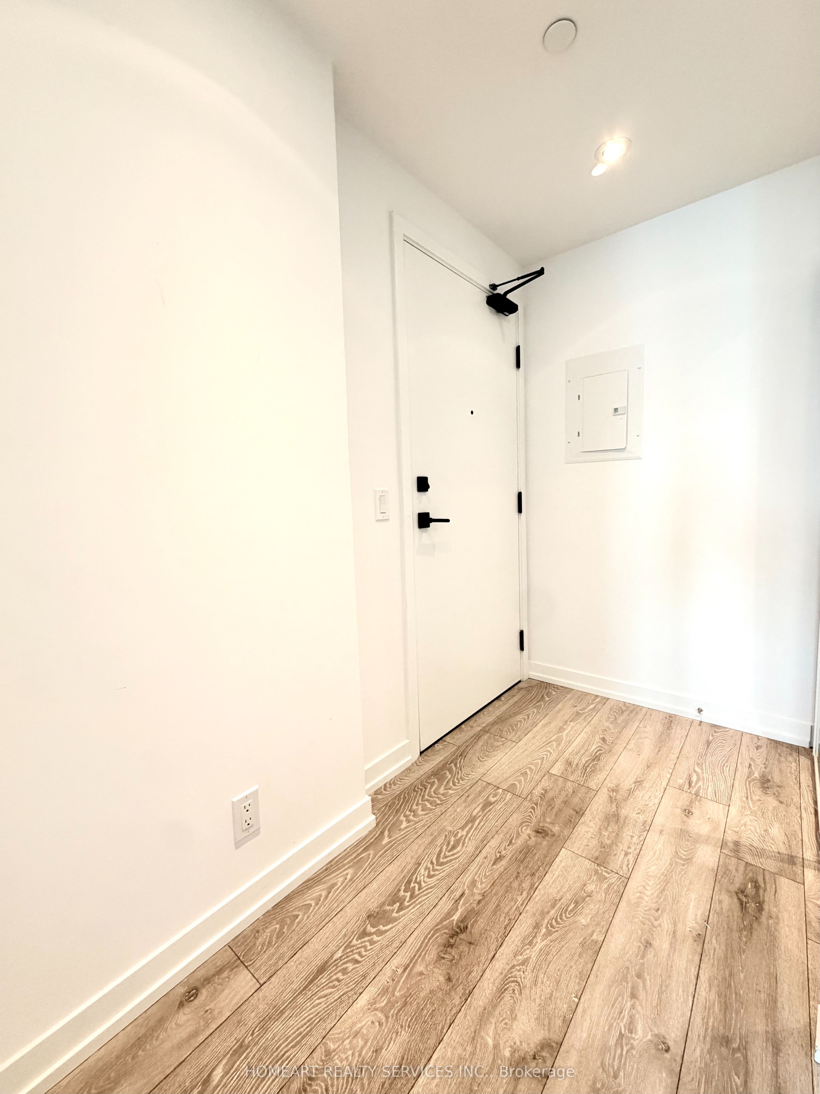55 Mercer Street 2511, Toronto, ON M5V 0W4 photo 2