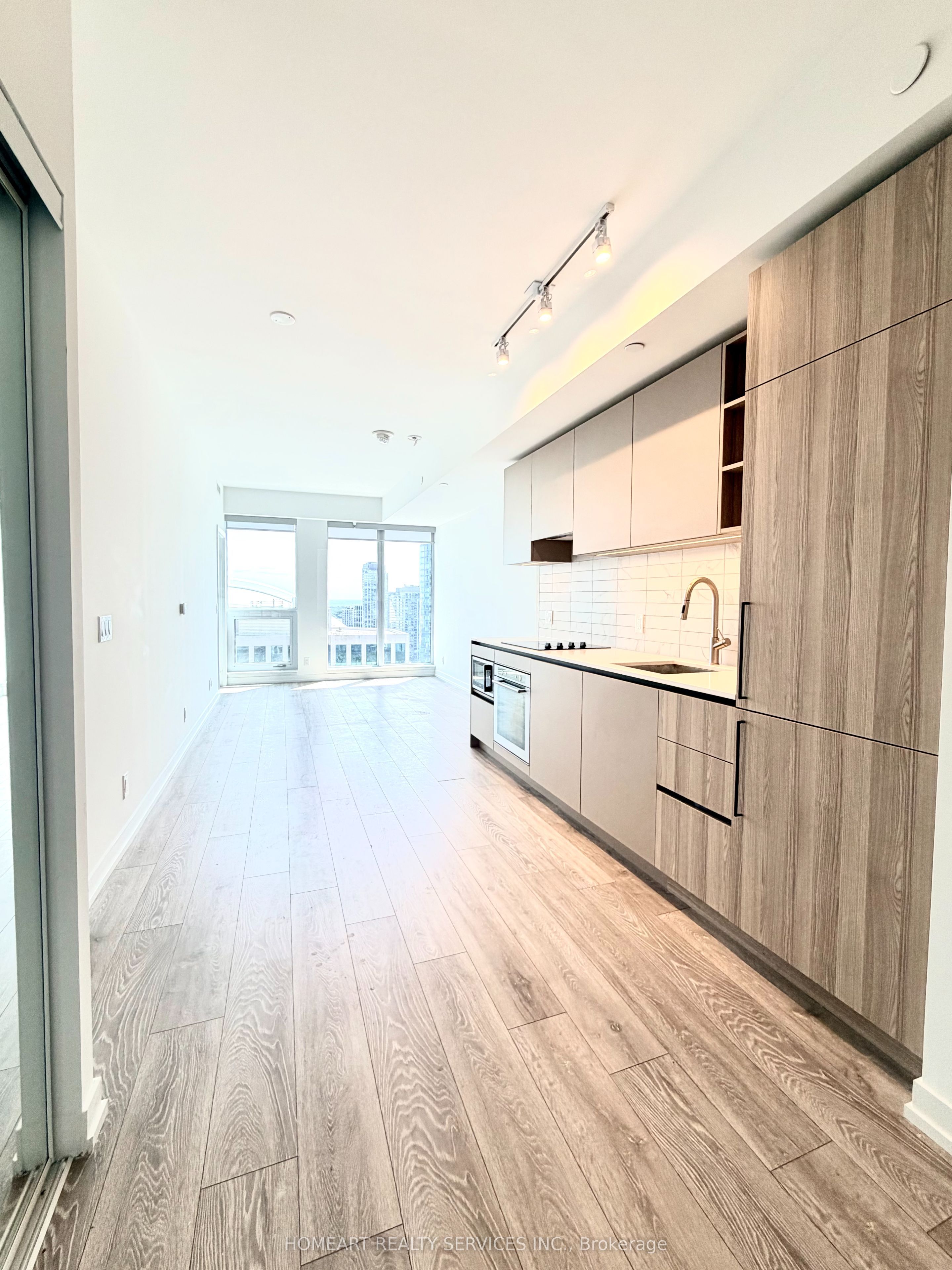 55 Mercer Street 2511, Toronto, ON M5V 0W4 photo 4
