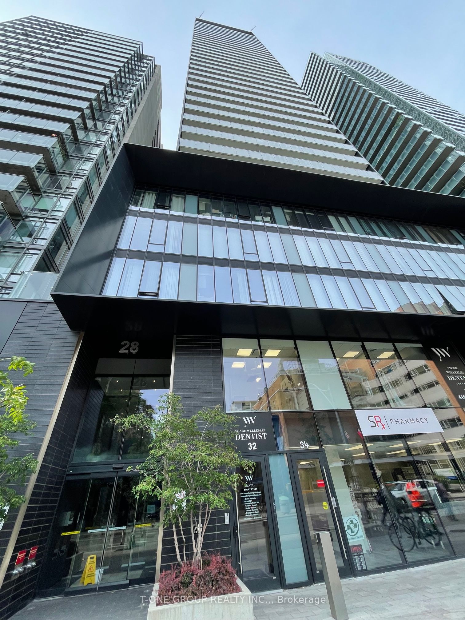 28 Wellesley Street E 2607, Toronto, ON M4Y 0C4