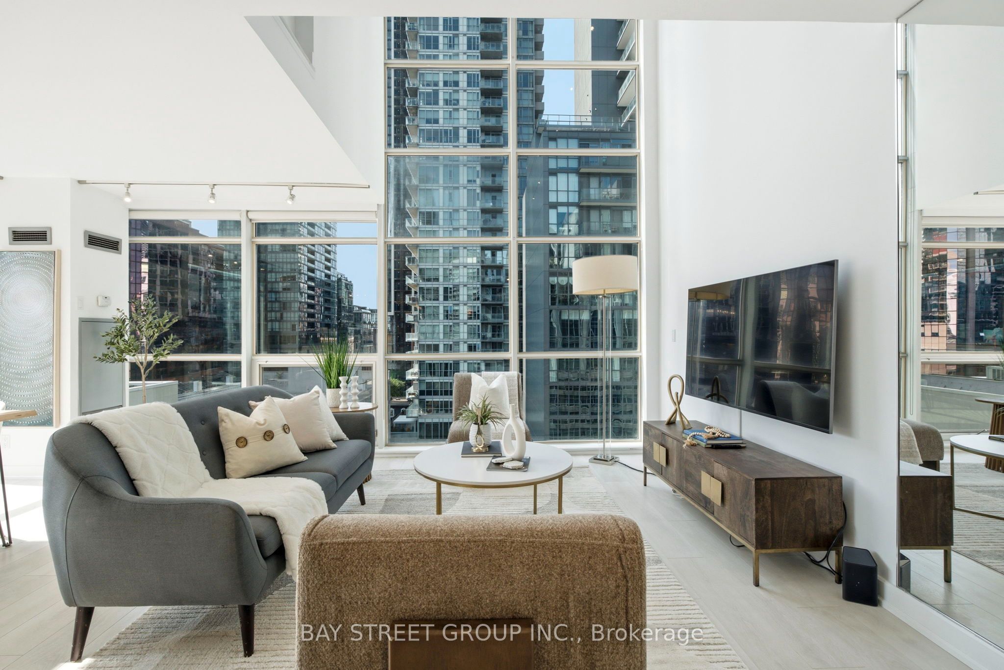 36 Blue Jays Way 925, Toronto, ON M5V 3T3 photo 5