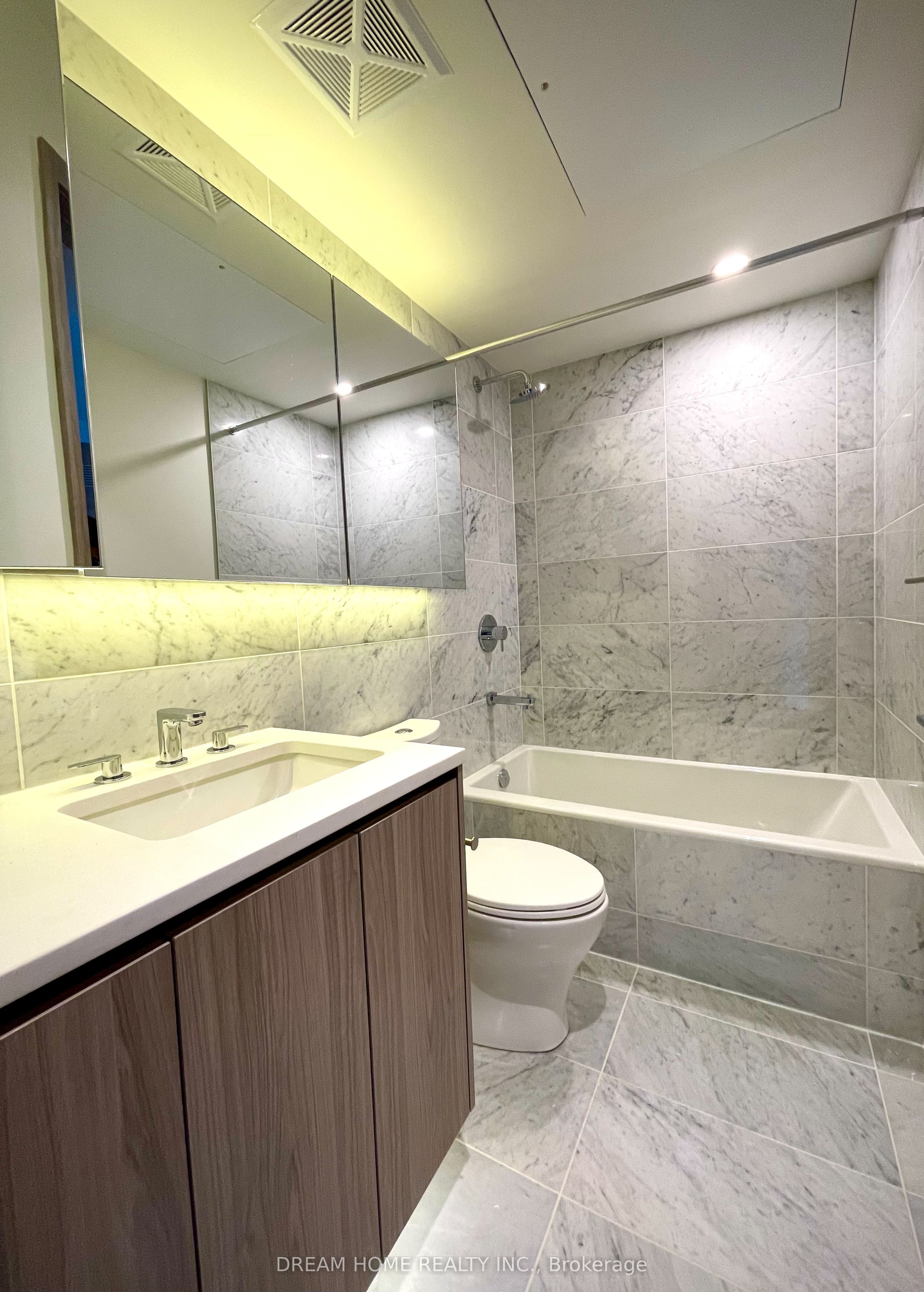 95 Mcmahon Drive 2107, Toronto, ON M2K 0H1 photo 2