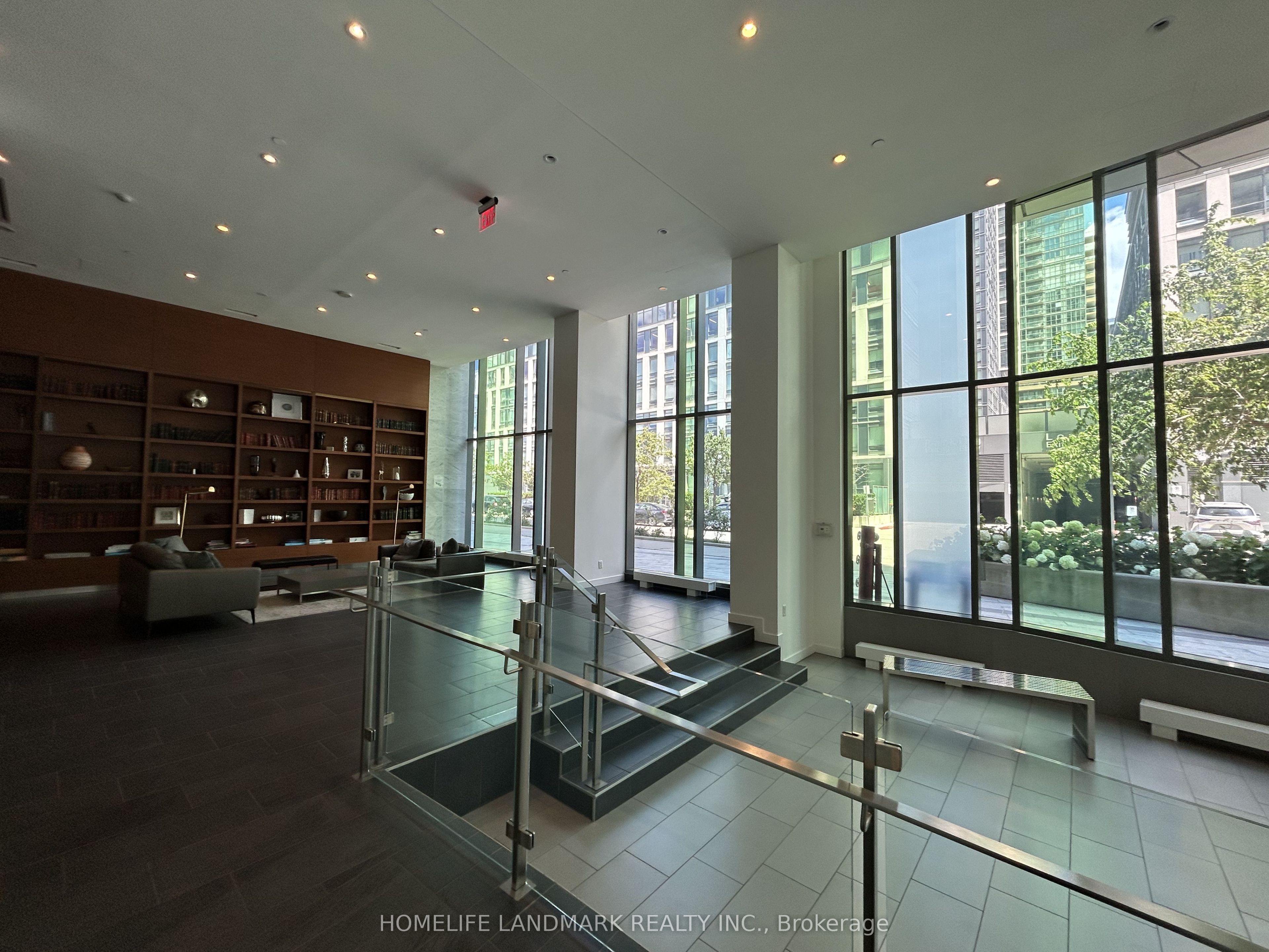170 Fort York Boulevard 1604, Toronto, ON M5V 0E6 photo 3