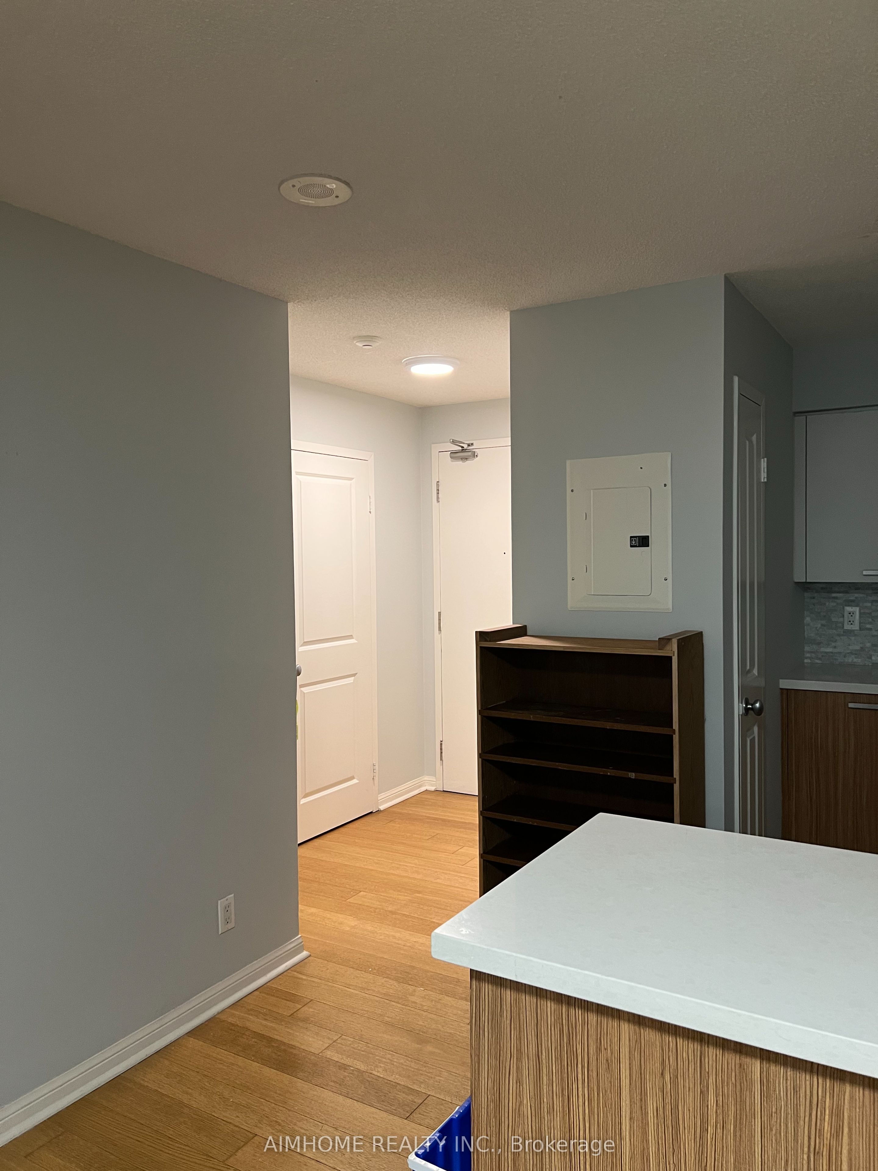 11 St. Joseph Street 903, Toronto, ON M4Y 1J8 photo 4
