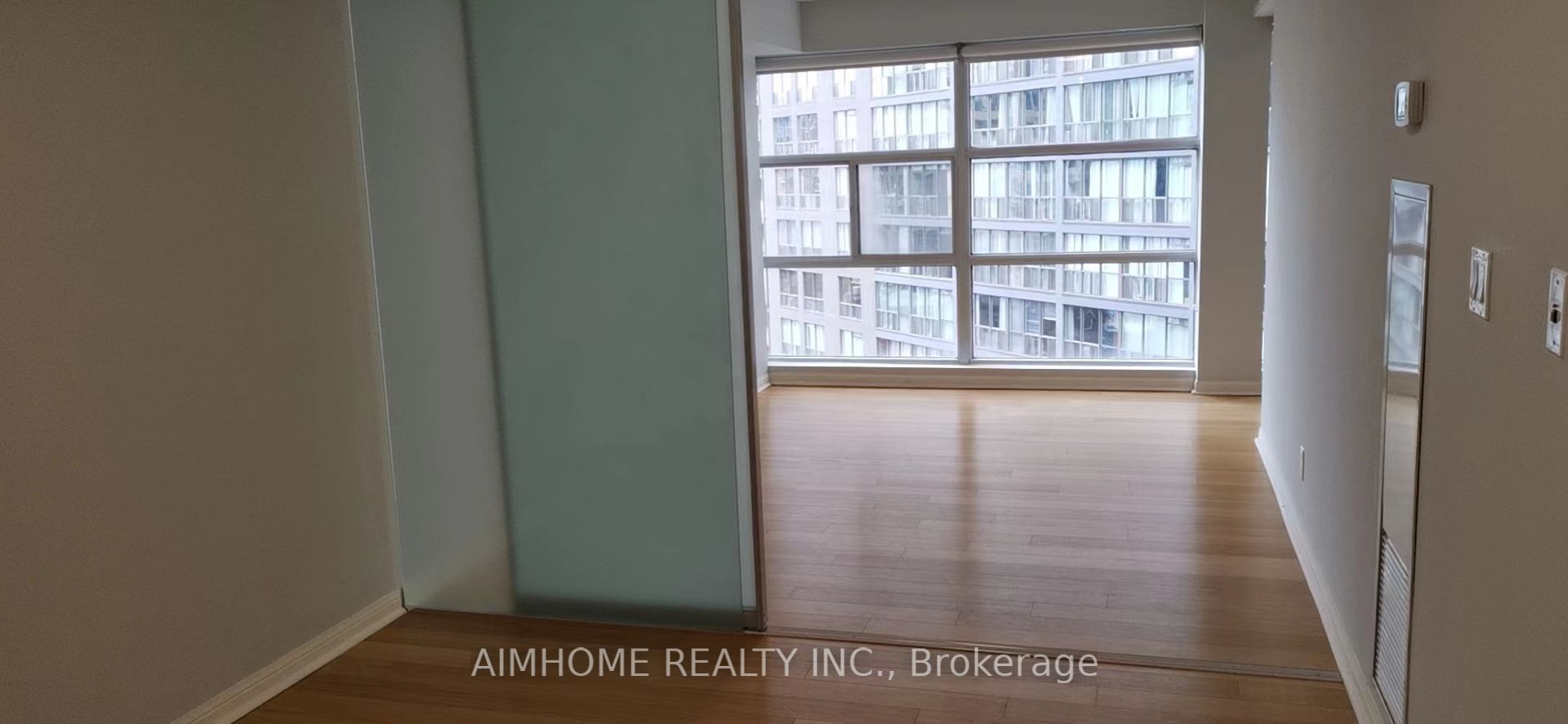 11 St. Joseph Street 903, Toronto, ON M4Y 1J8 photo 5