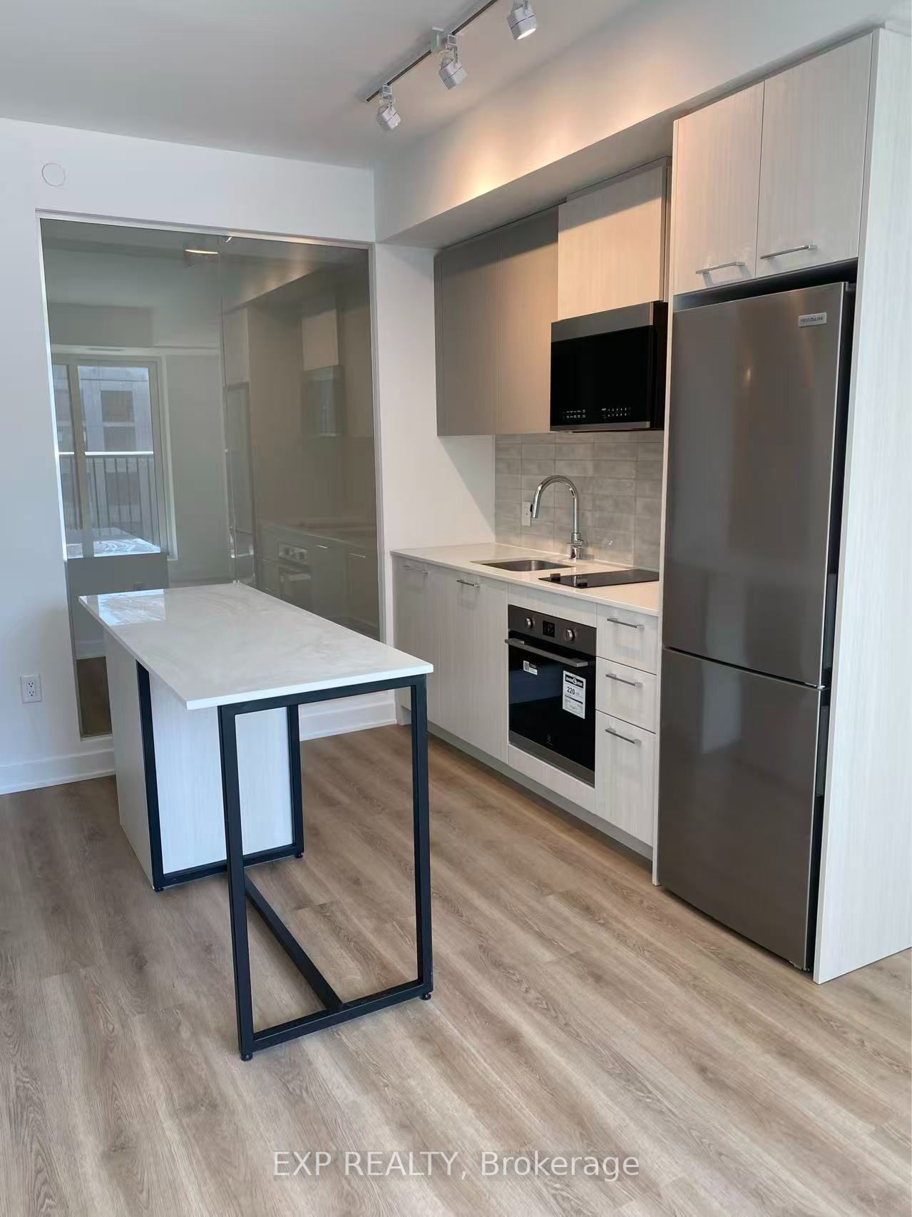 30 Dreamers Way 431, Toronto, ON M5A 0Y7 photo 2