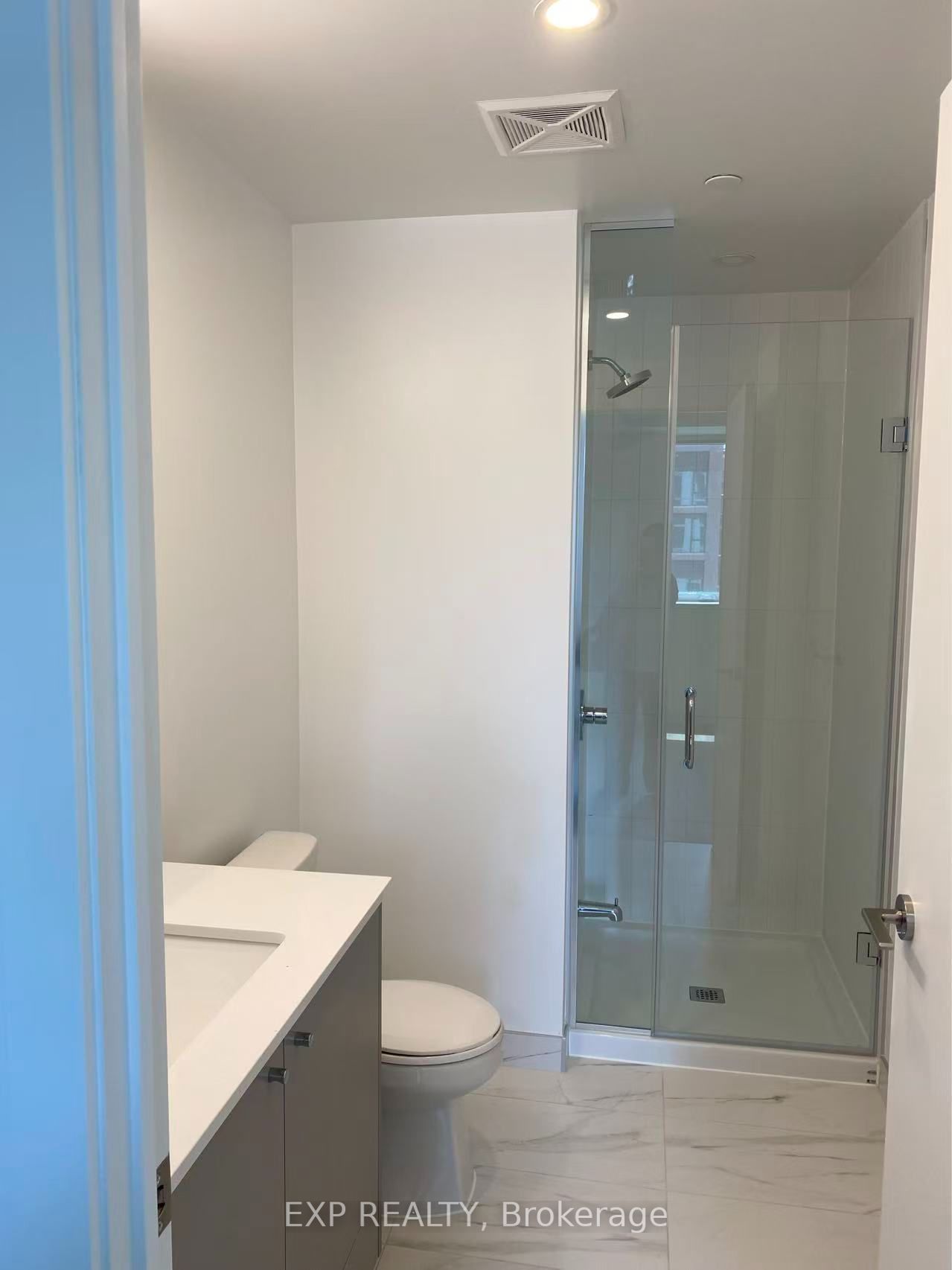 30 Dreamers Way 431, Toronto, ON M5A 0Y7 photo 3