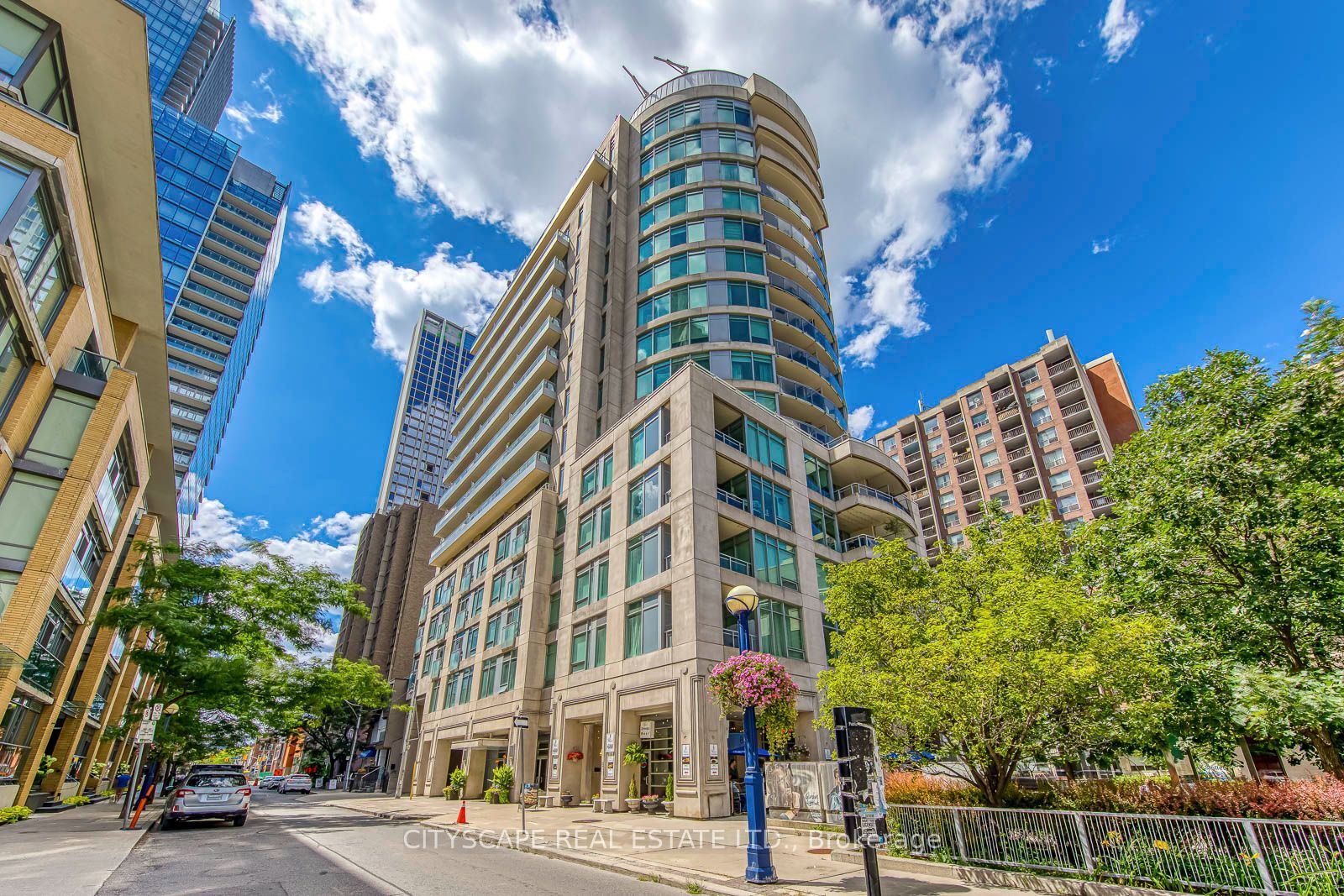 8 Scollard Street 1108, Toronto, ON M5R 1M2 photo 4
