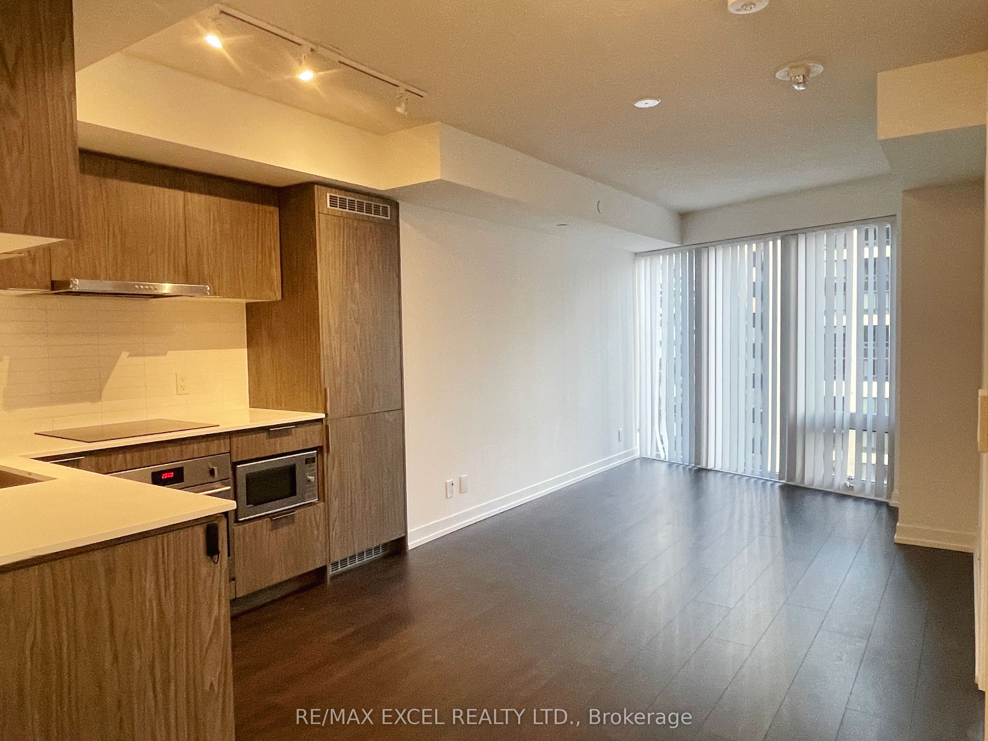 60 Shuter Street 2505, Toronto, ON M5B 1A8 photo 3
