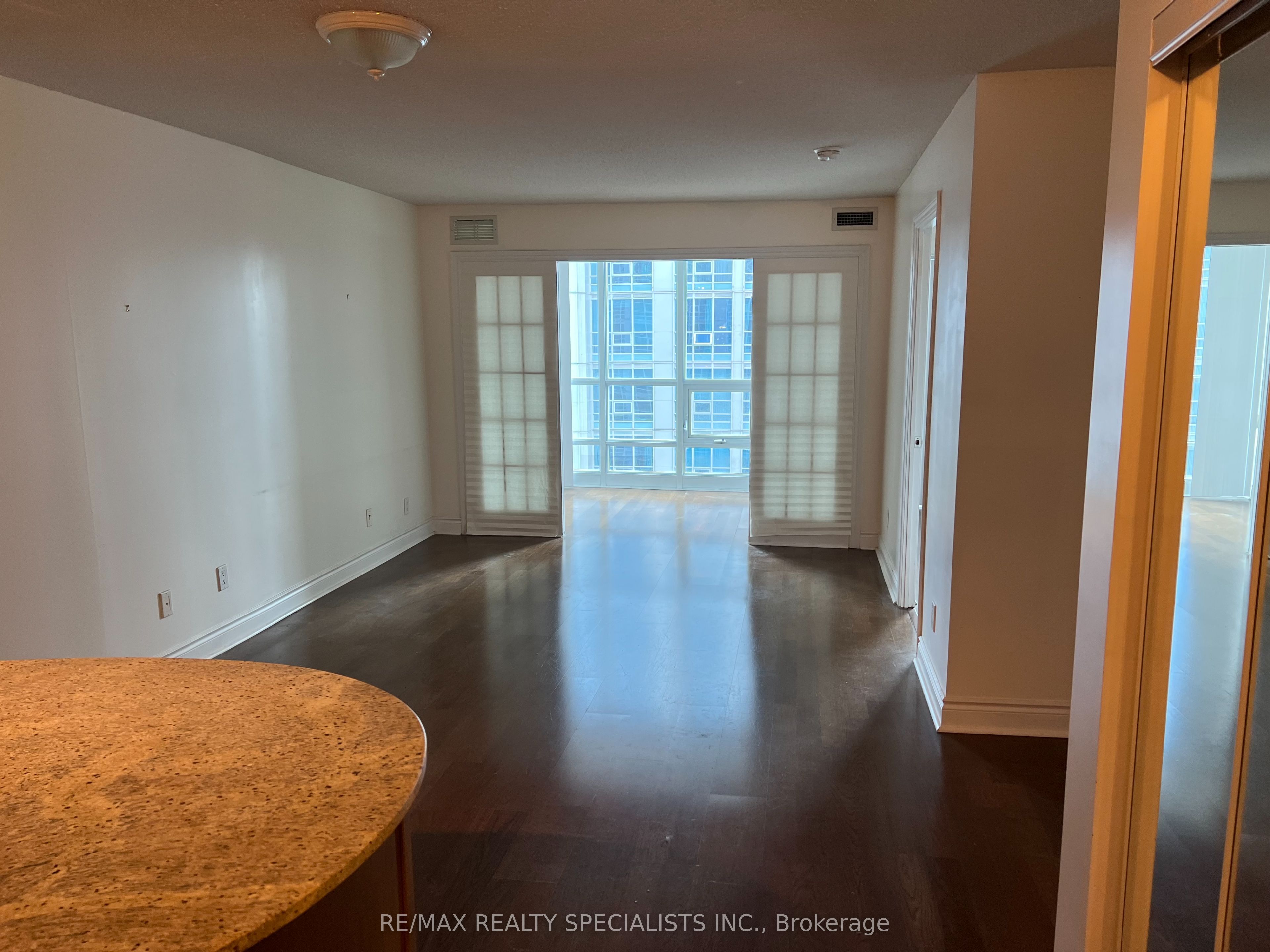 763 Bay Street 3907, Toronto, ON M5G 2R3 photo 5