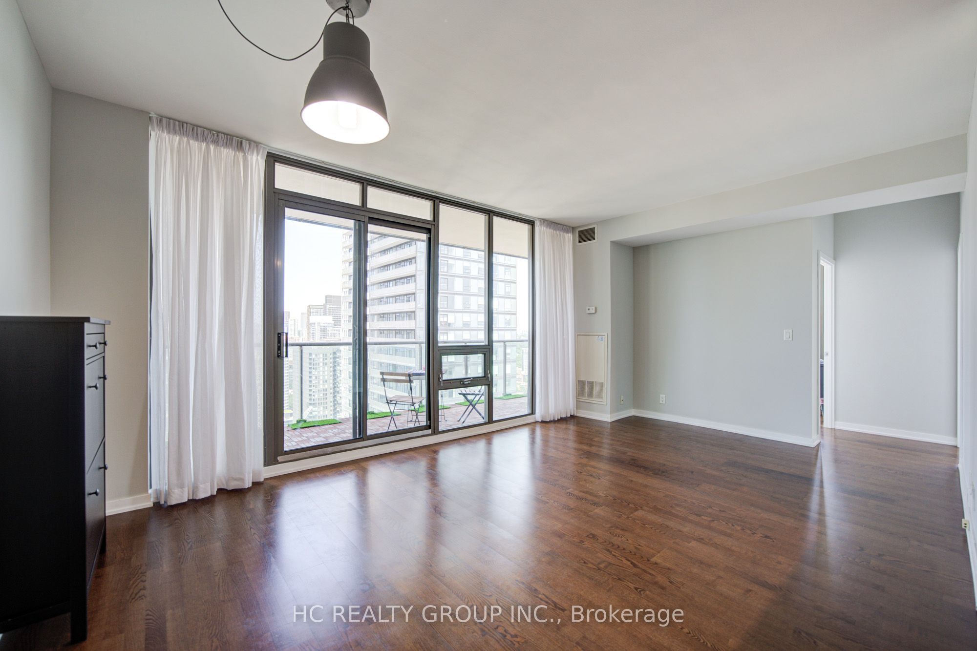33 Lombard Street 3504, Toronto, ON M5C 3H8 photo 5