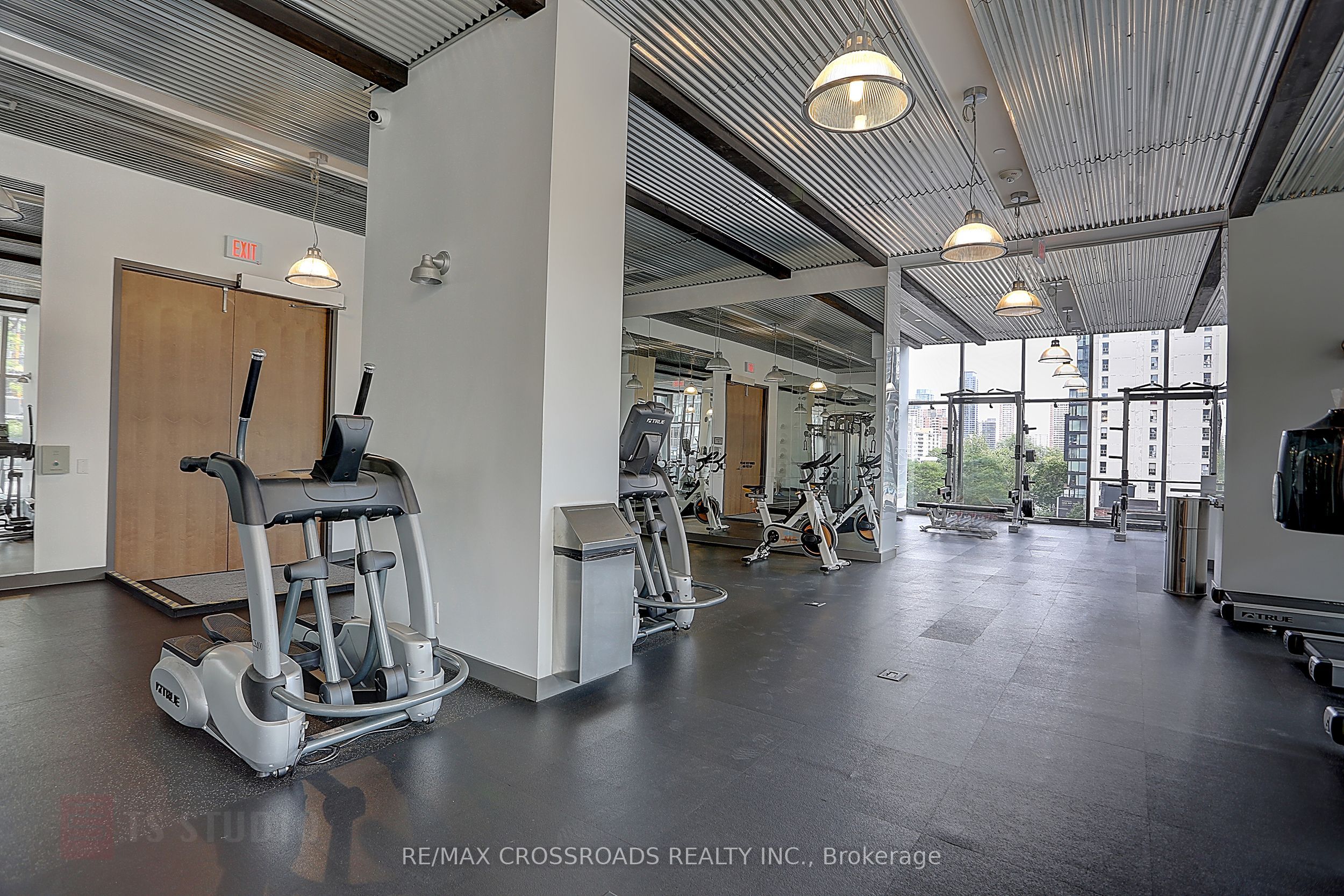 5 St Joseph Street 1604, Toronto, ON M4Y 1Z3 photo 3