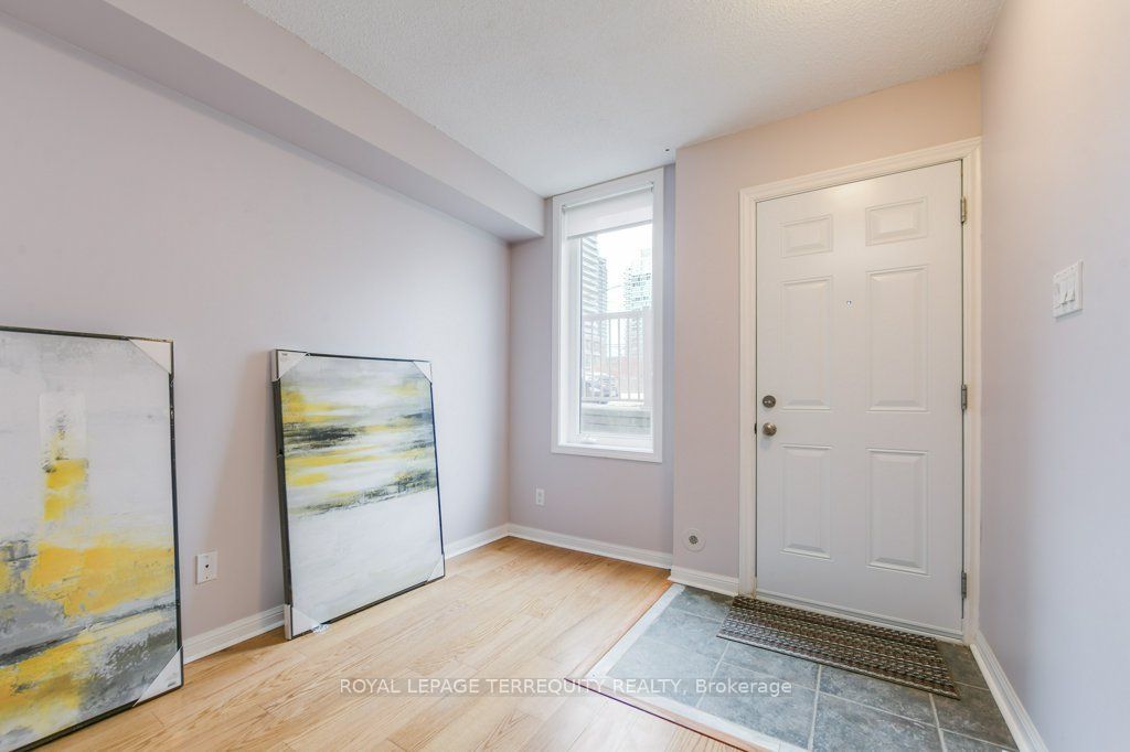 11 Crawford Street A, Toronto, ON M6K 3M3 photo 3