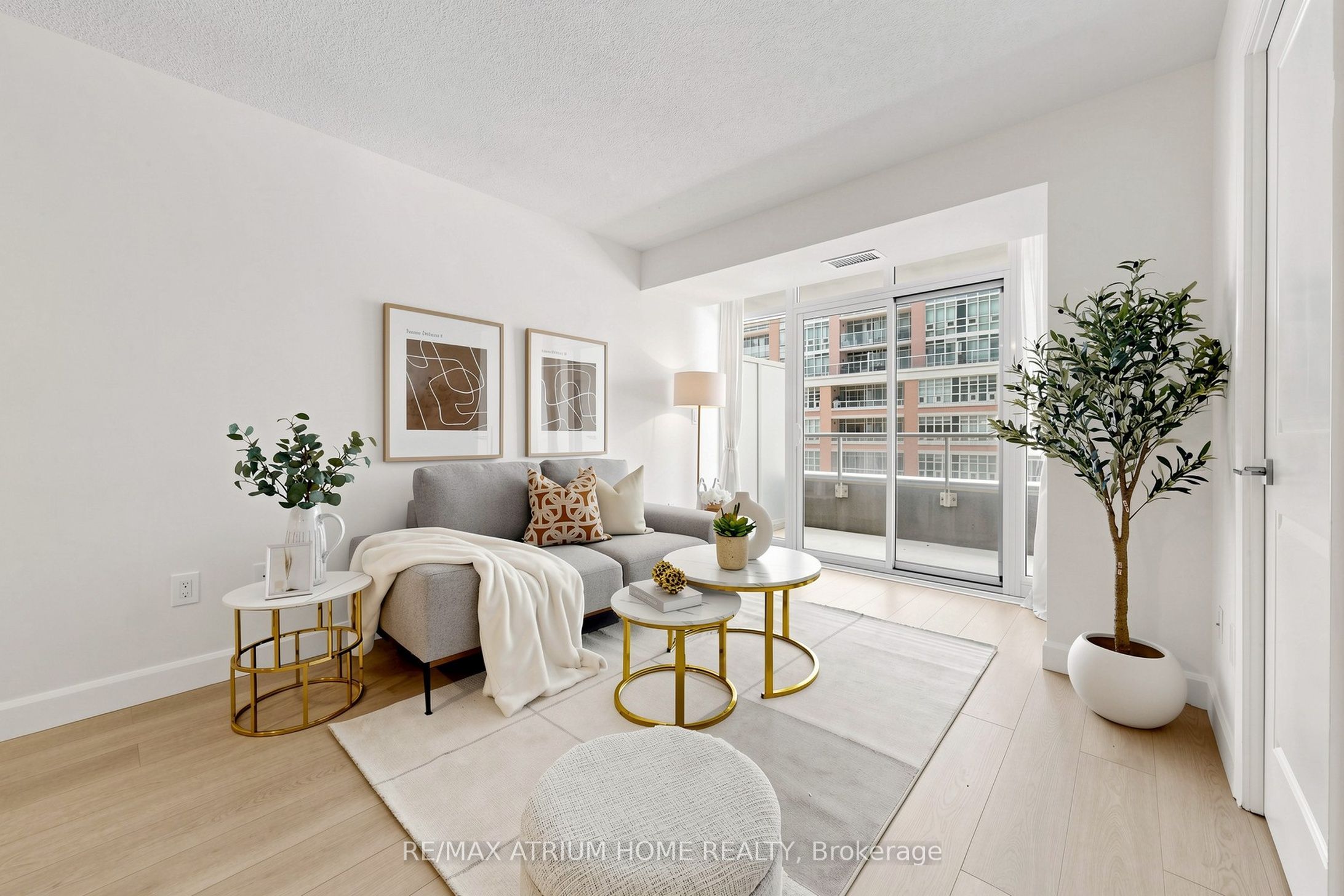 75 East Liberty Street 912, Toronto, ON M6K 3R3 photo 5