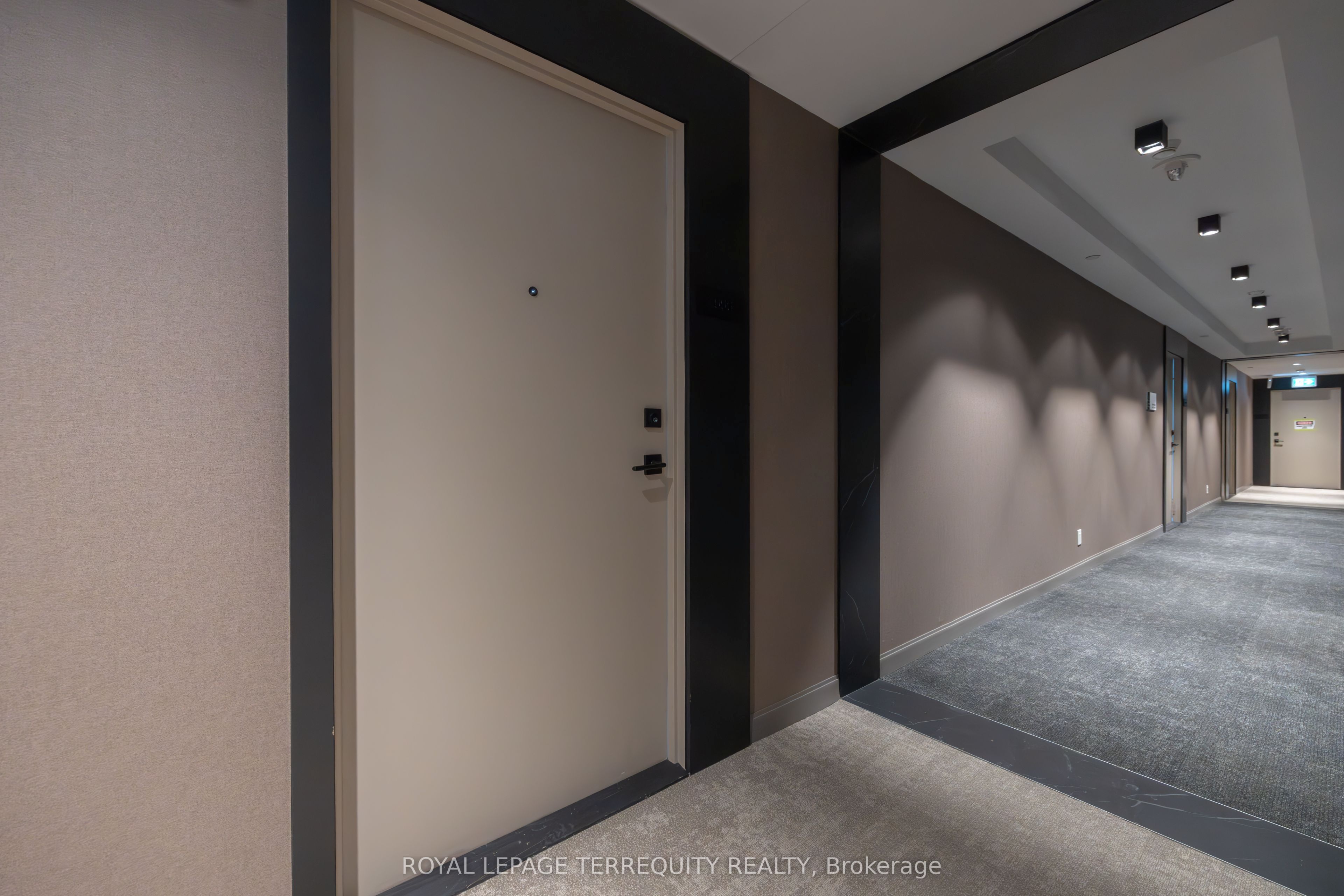 55 Mercer Street 4006, Toronto, ON M5V 1H3 photo 4