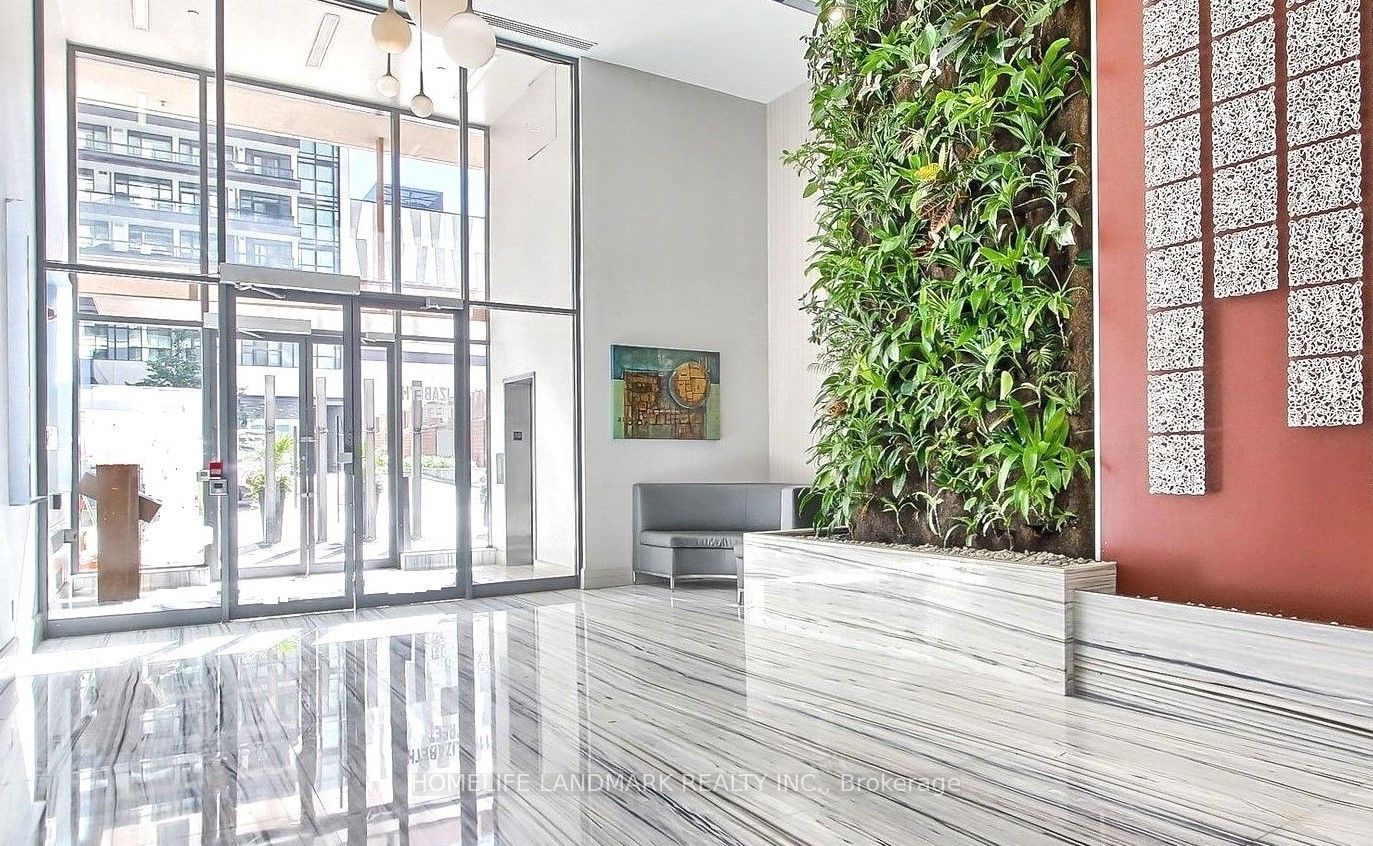 111 Elizabeth Street 1535, Toronto, ON M5G 1P7 photo 2