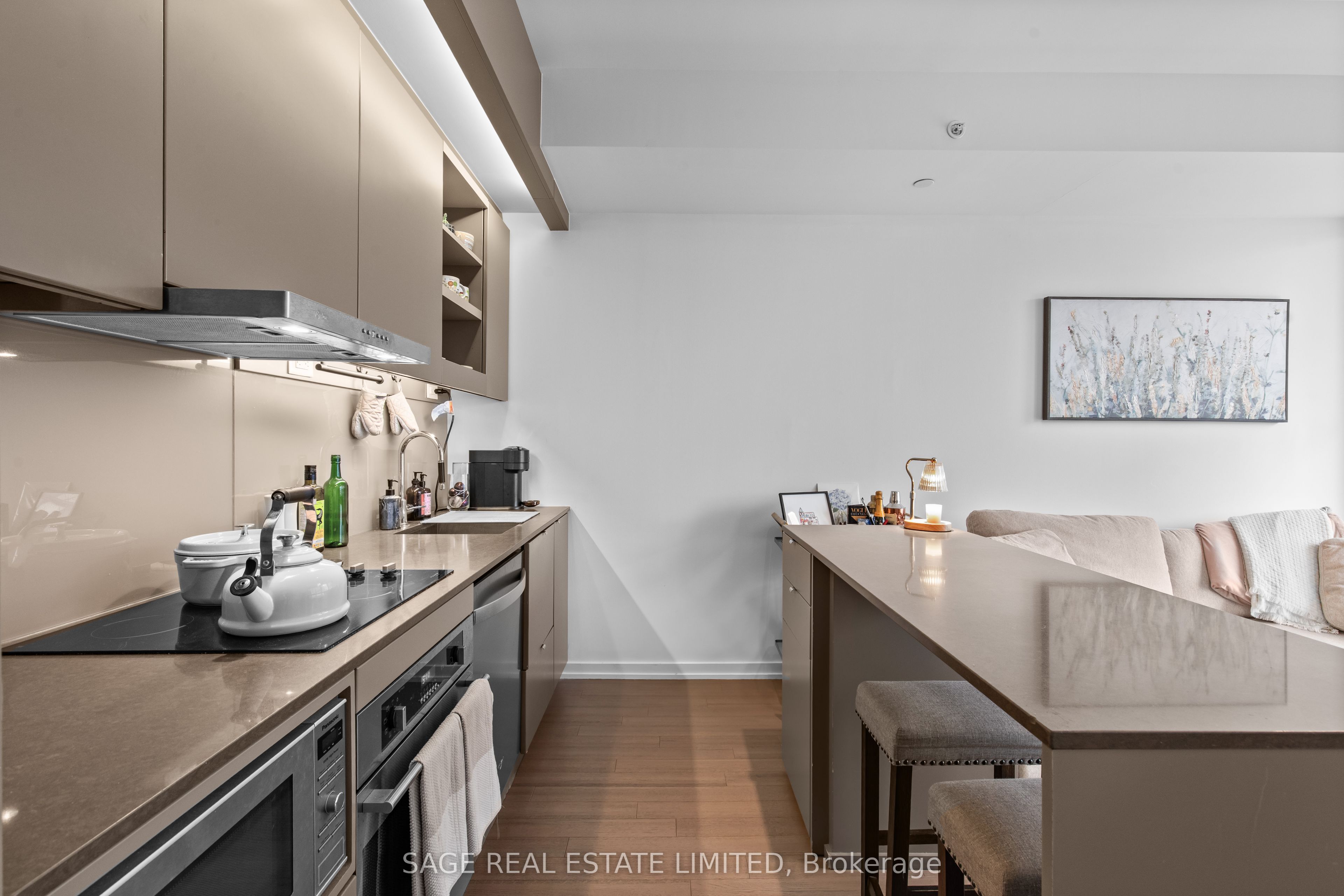 101 Peter Street 3308, Toronto, ON M5V 0G6 photo 4