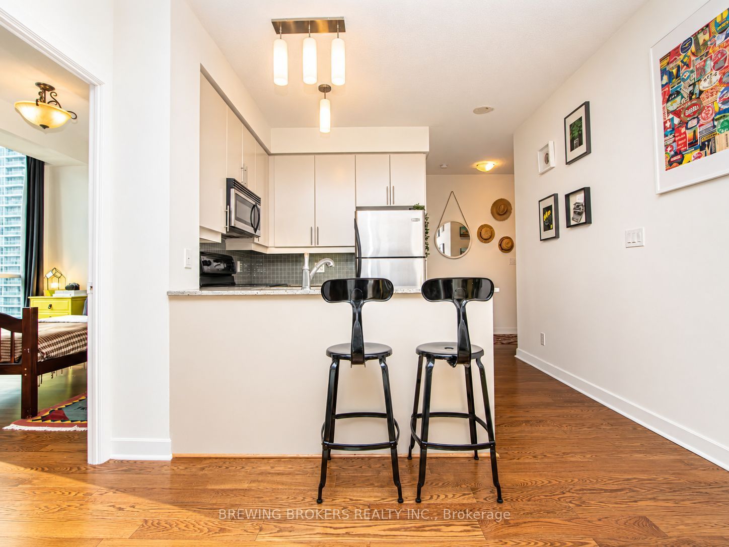 18 Harbour Street 1702, Toronto, ON M5J 2Z6 photo 5
