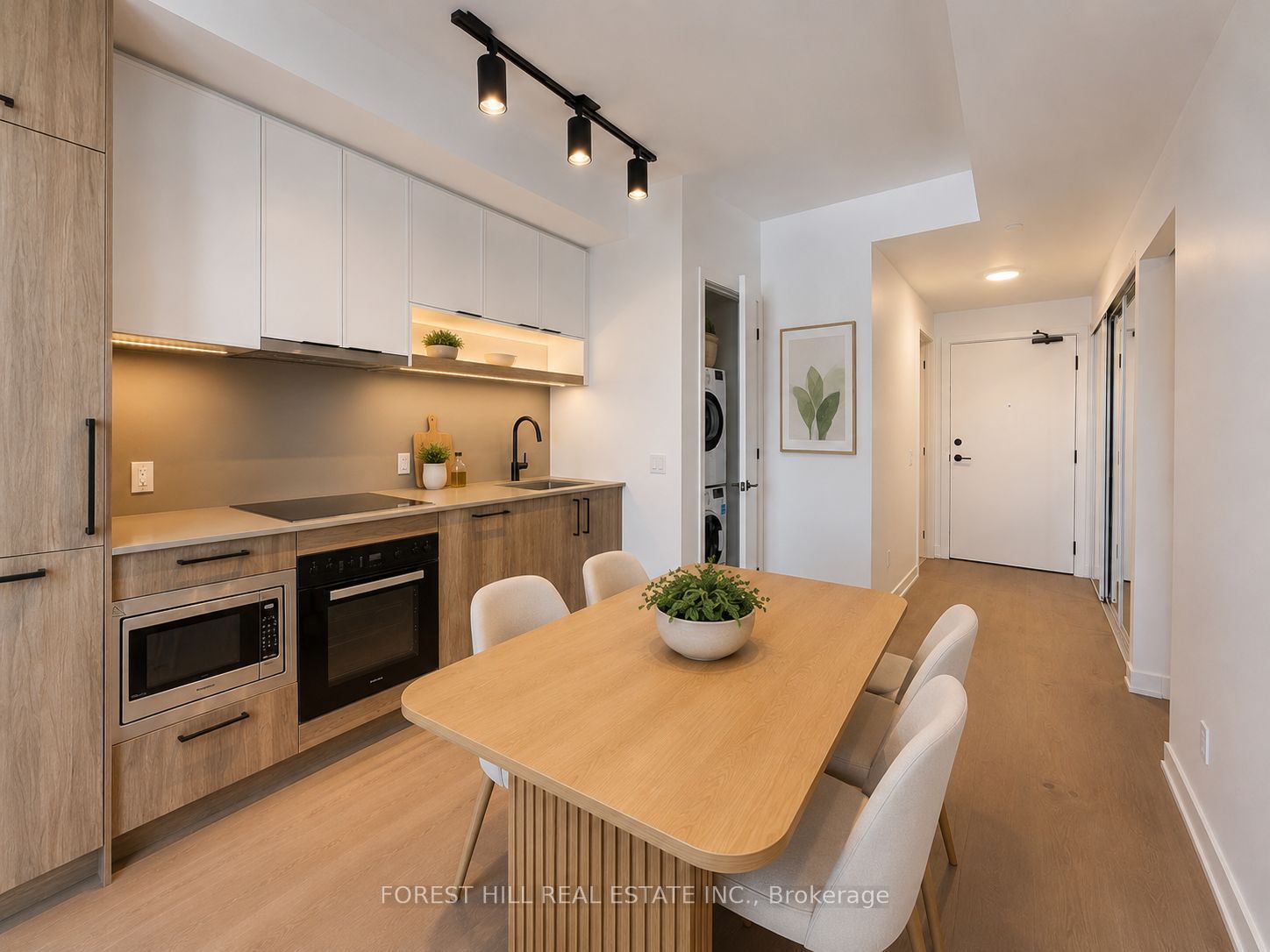 91 Montclair Avenue 710, Toronto, ON M5P 0B1 photo 4