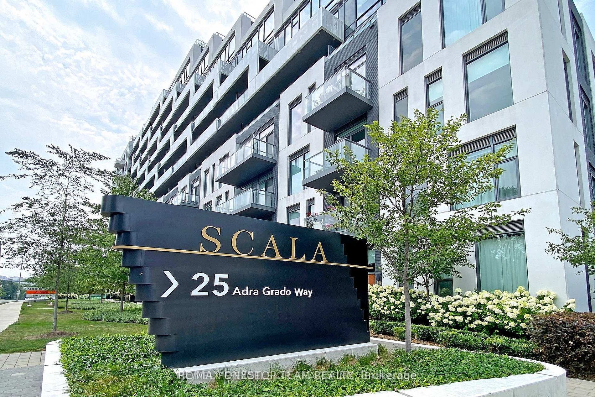 25 Adra Grado Way 550, Toronto, ON M2J 2A8 photo 2