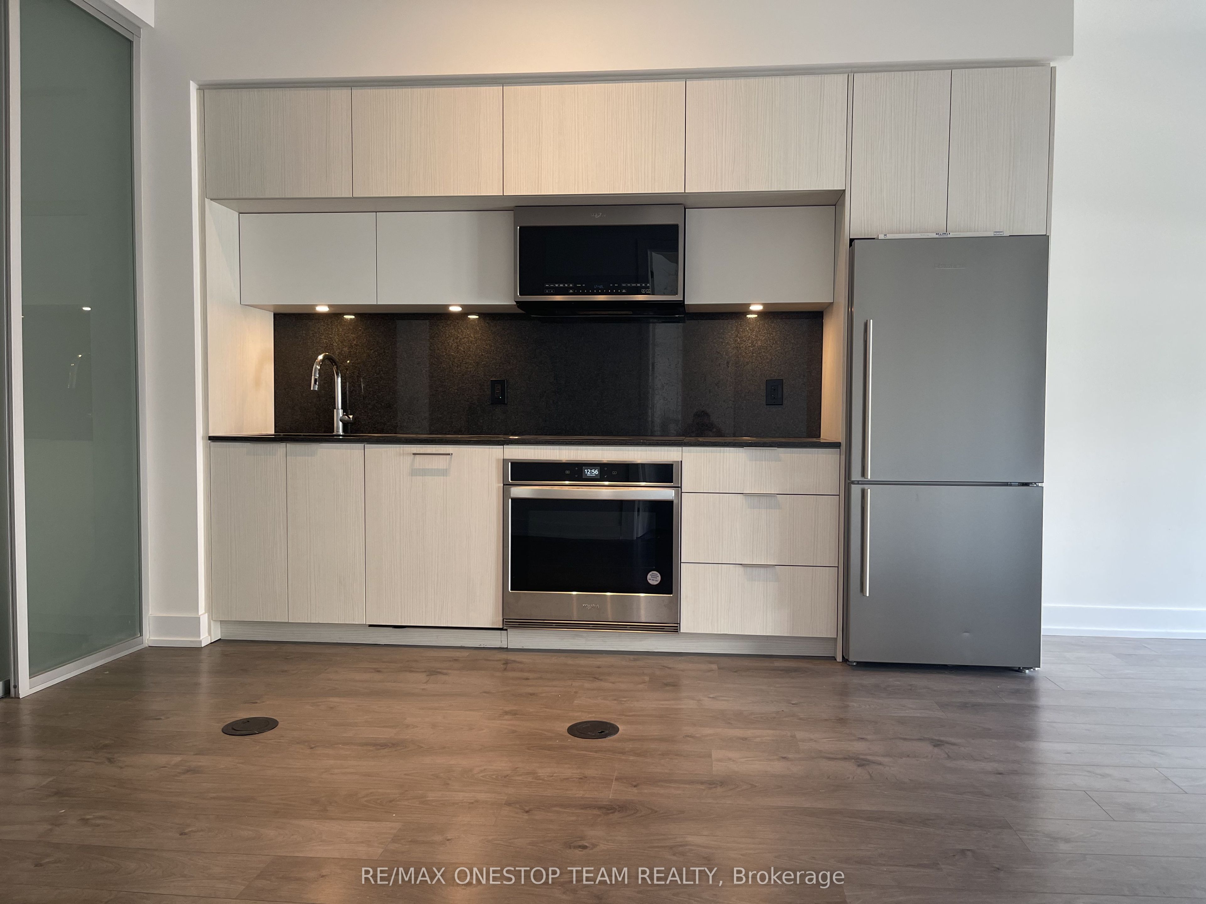 25 Adra Grado Way 550, Toronto, ON M2J 2A8 photo 4