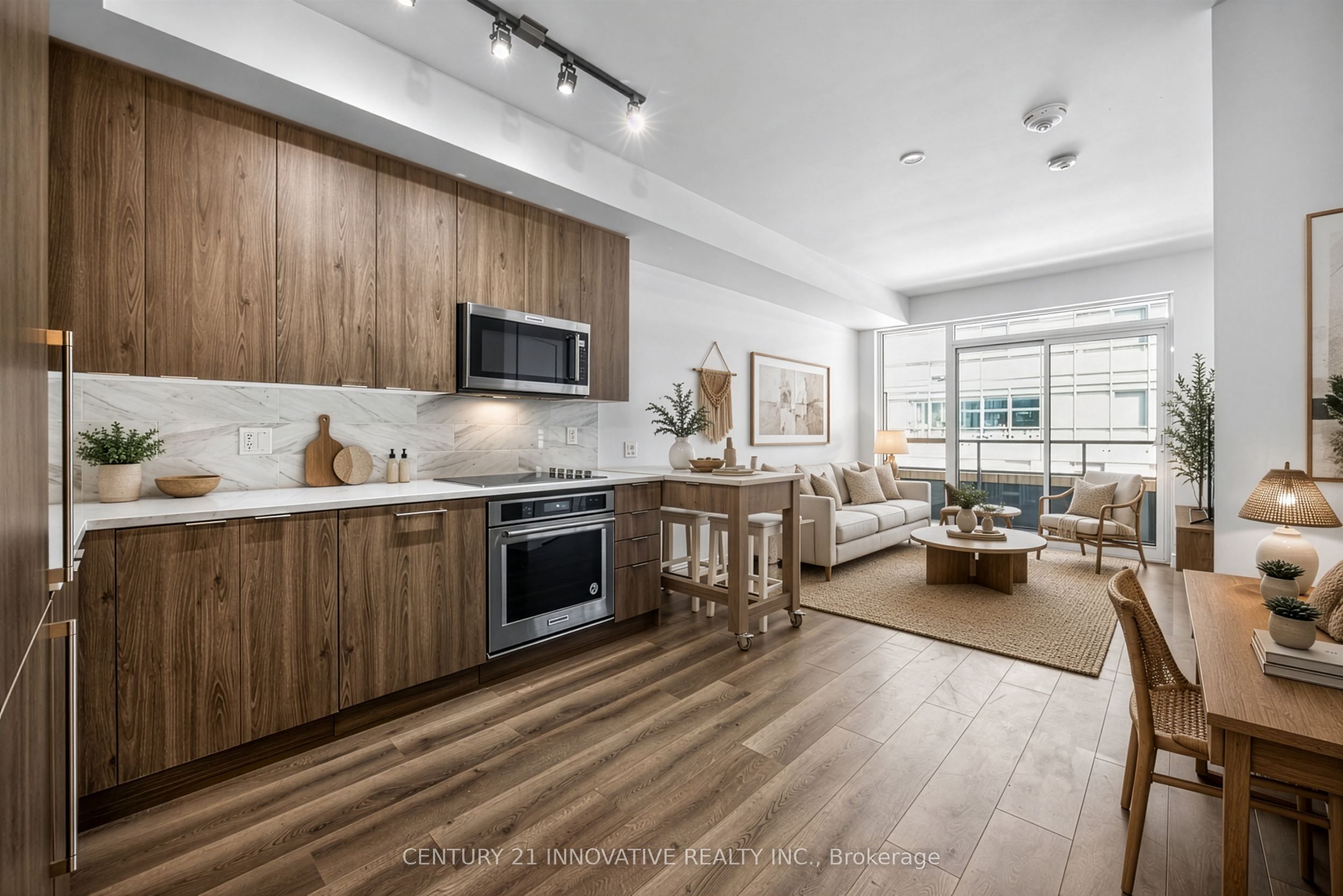38 Iannuzzi Street 330, Toronto, ON M5V 0S2