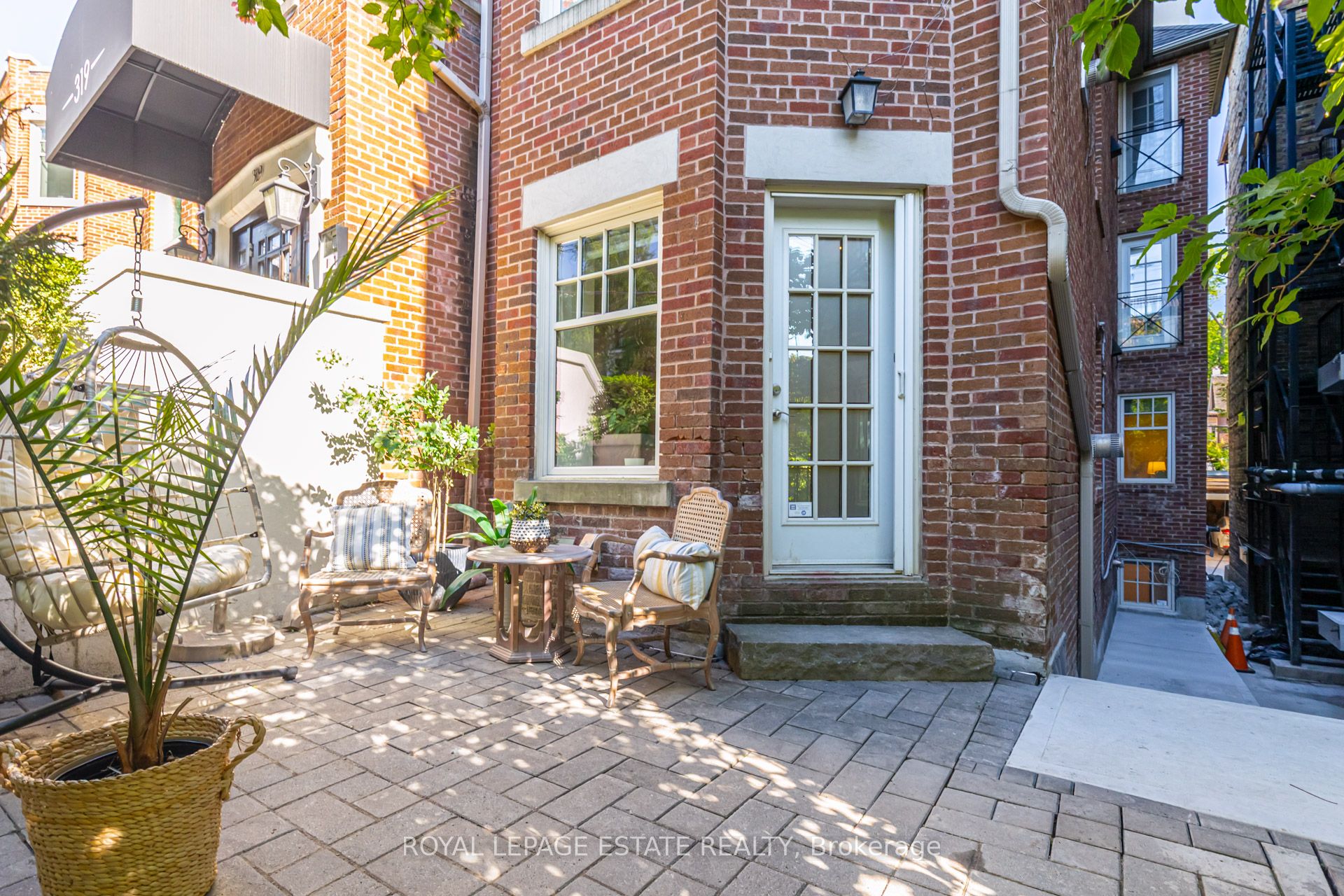 319 Lonsdale Road 1D, Toronto, ON M4V 1X3 photo 4