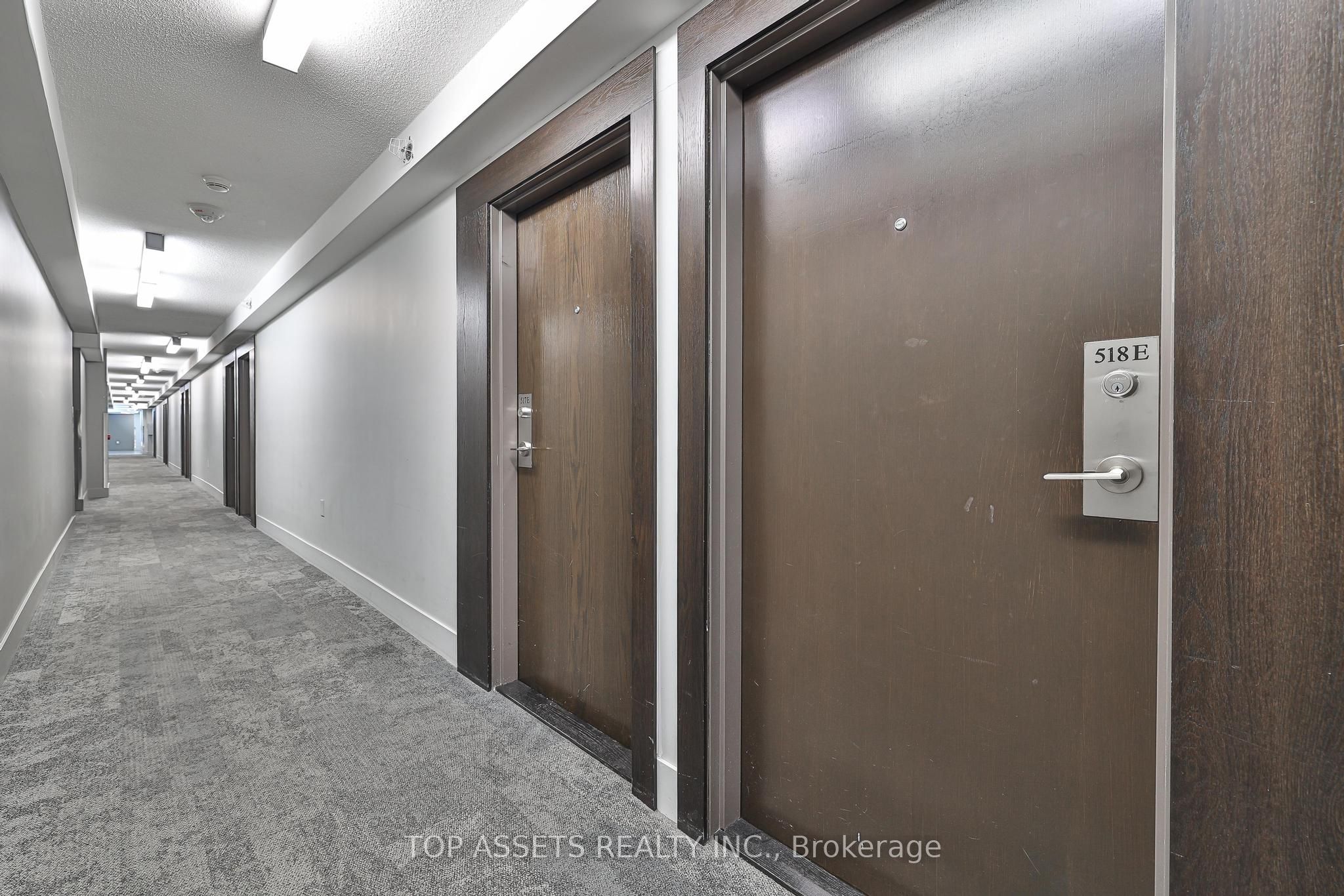 36 Lisgar Street 518E, Toronto, ON M6J 0C7 photo 4