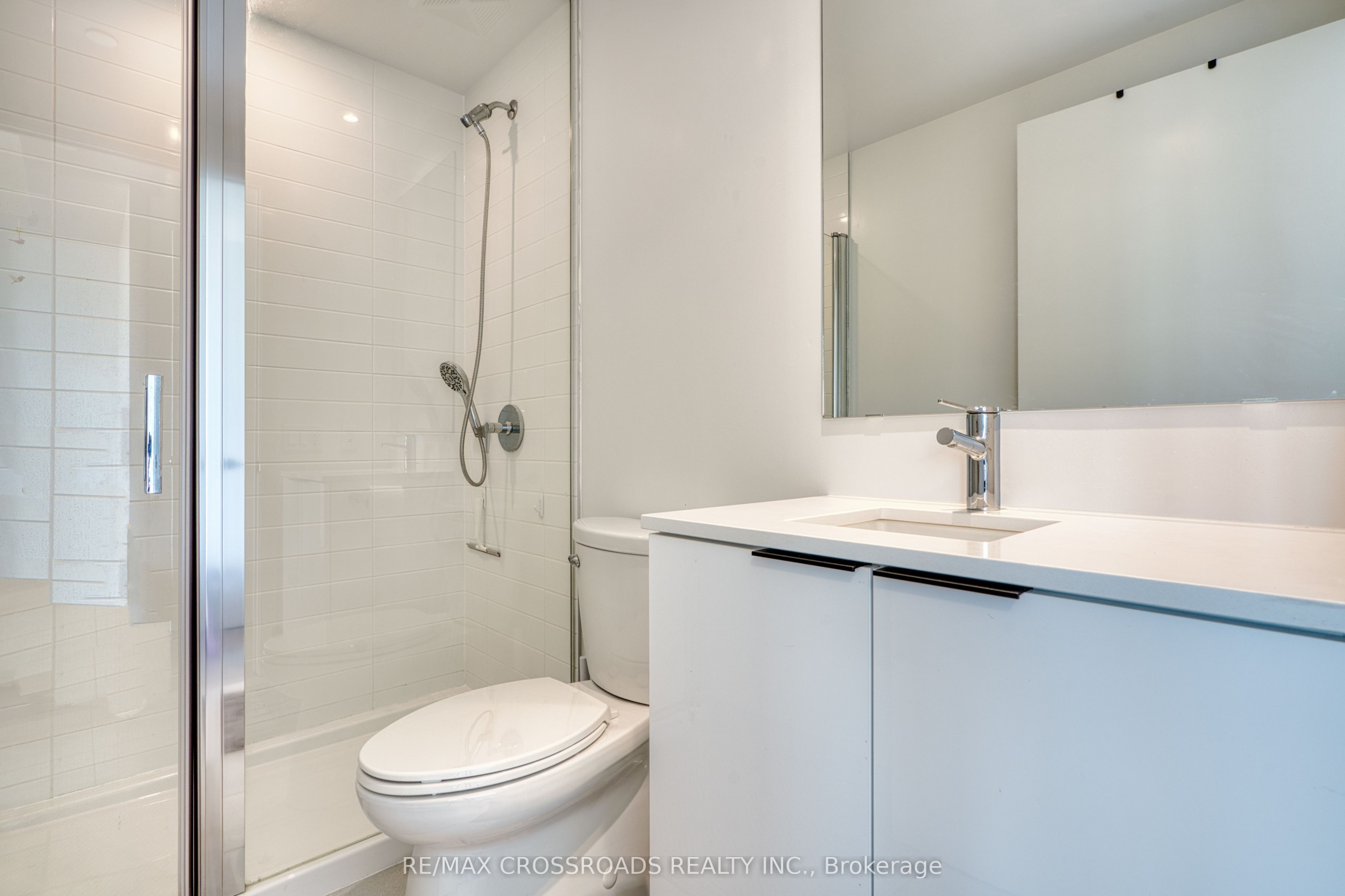 48 Power Street 1702, Toronto, ON M5A 0V2 photo 2