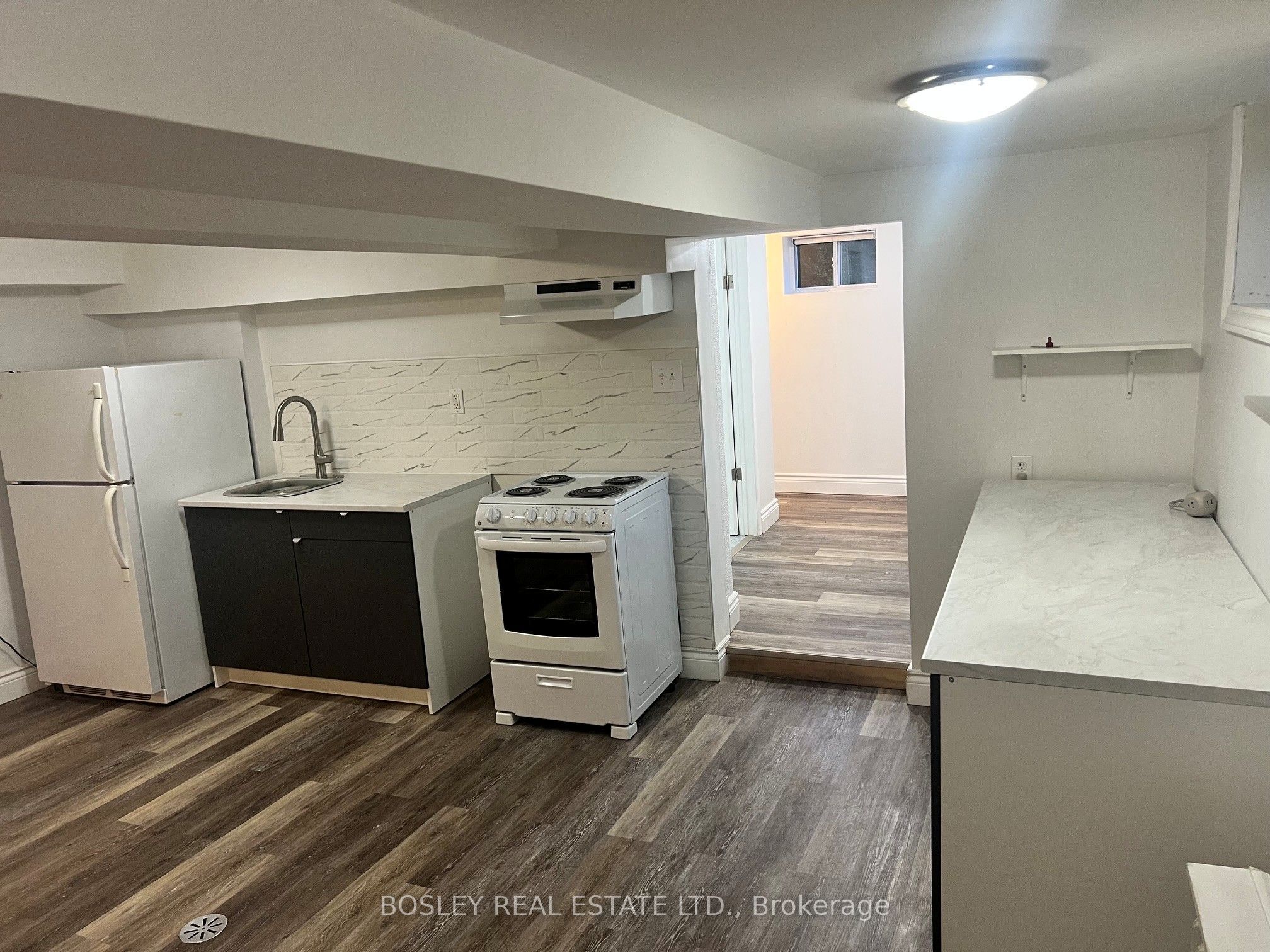 15 Manor Road E Basement, Toronto, ON M4S 1P9 photo 5