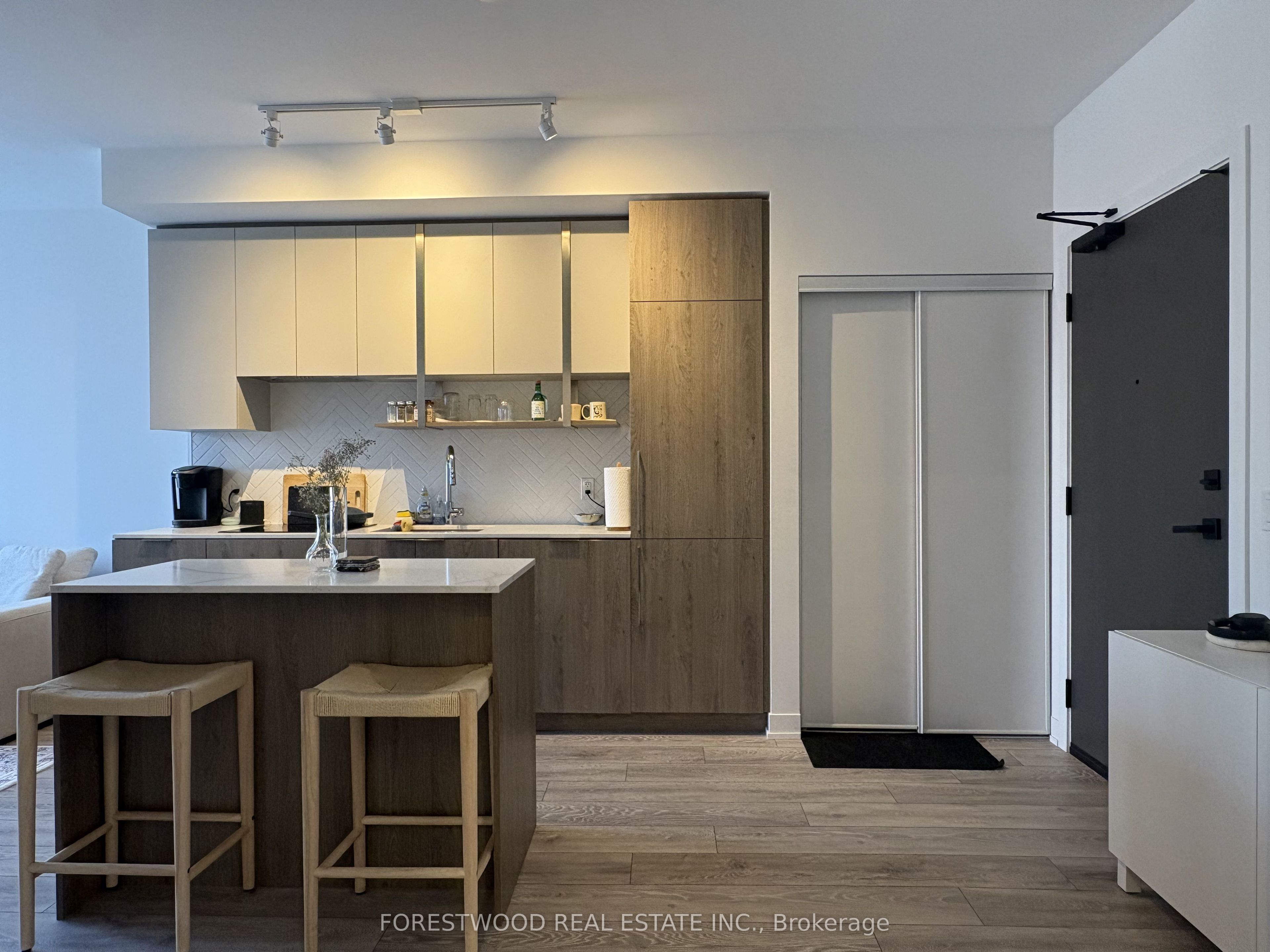 15 Holmes Avenue 307, Toronto, ON M2N 0L4 photo 2