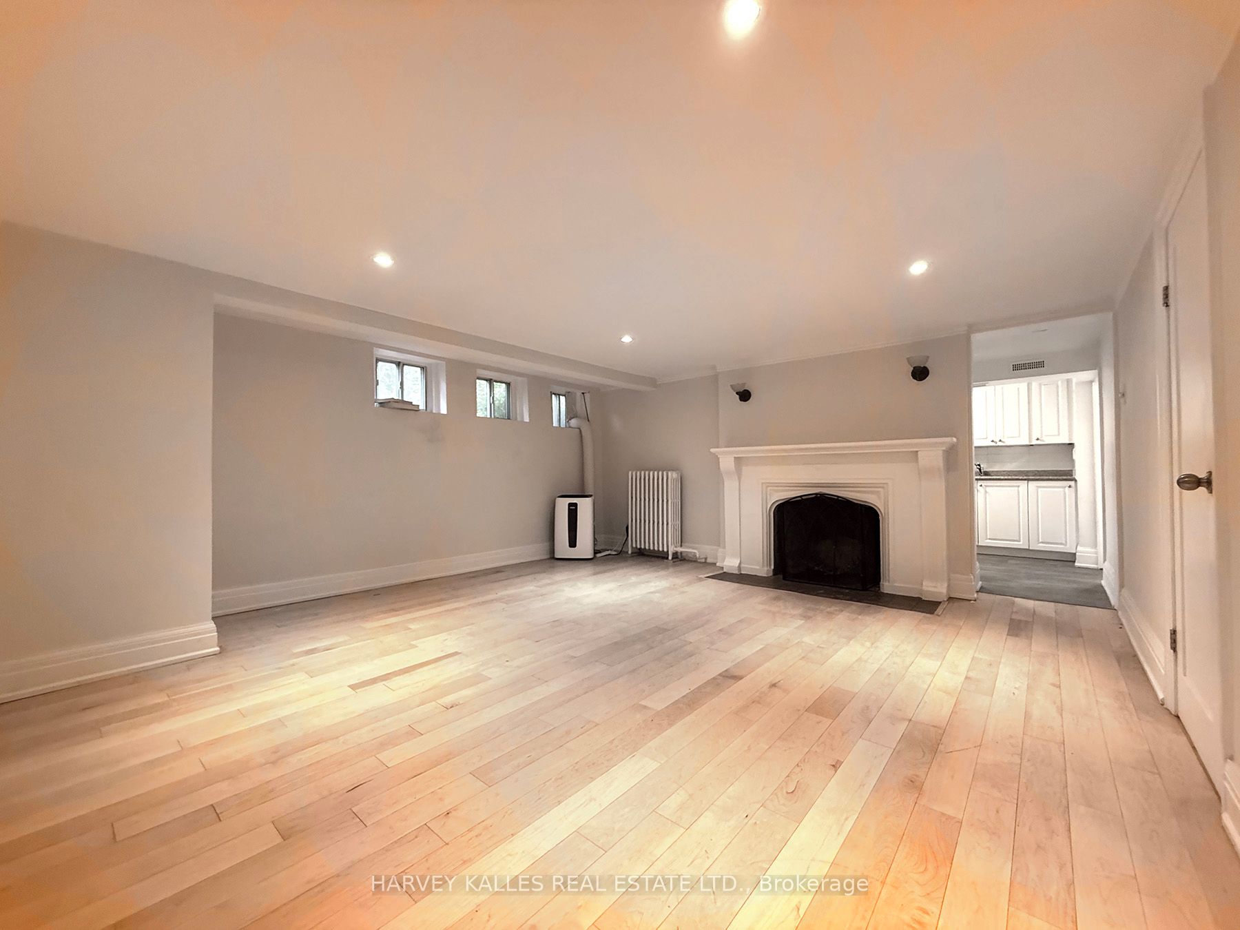 42 Glencairn Avenue Bsmt, Toronto, ON M4R 1M5 photo 2