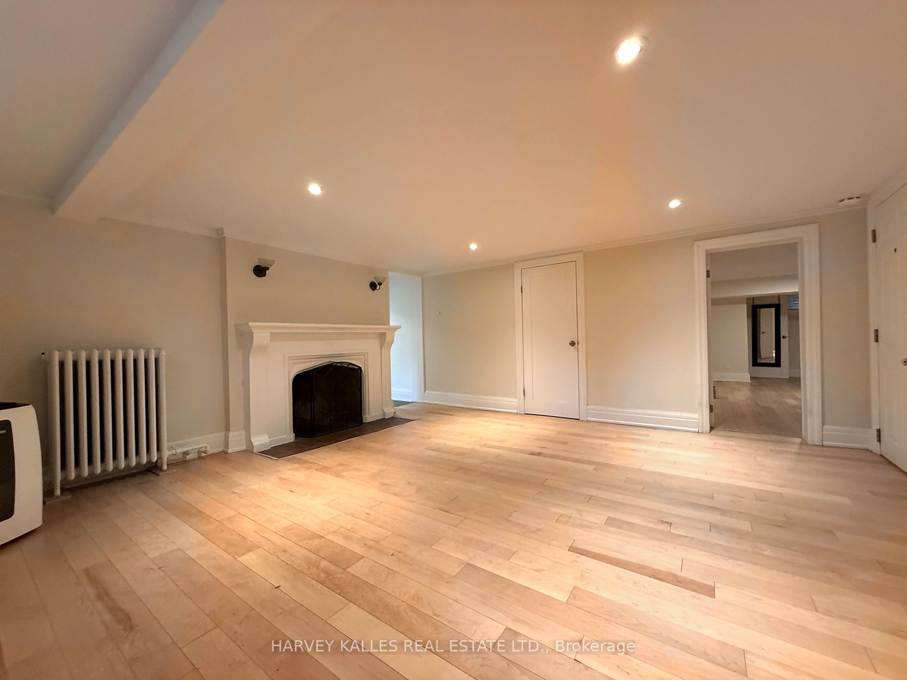 42 Glencairn Avenue Bsmt, Toronto, ON M4R 1M5 photo 3