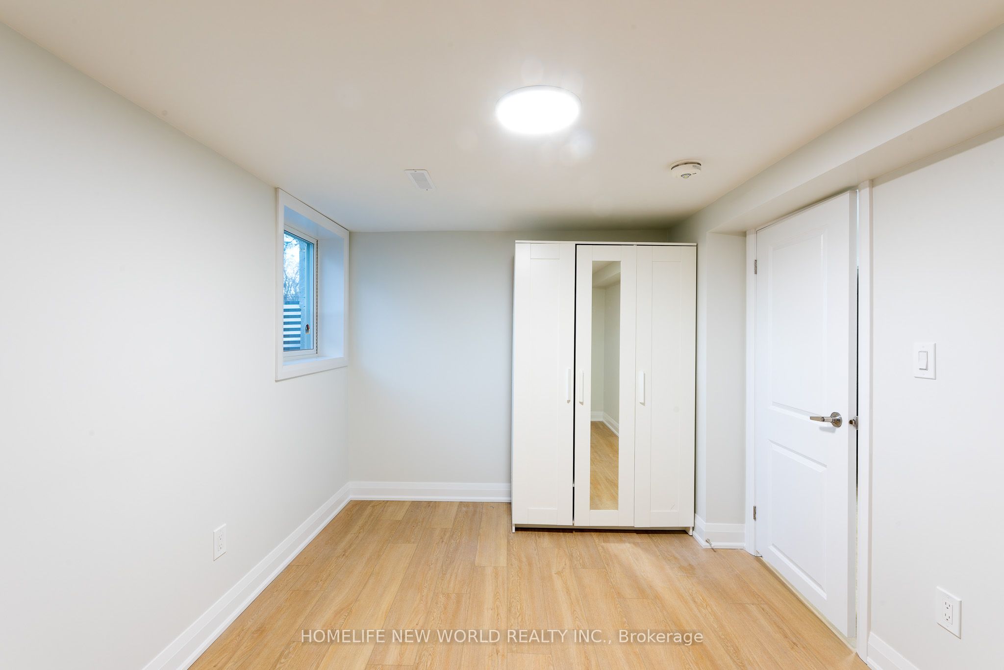 1 CLYDESDALE Drive BSMT, Toronto, ON M2J 3N1 photo 2