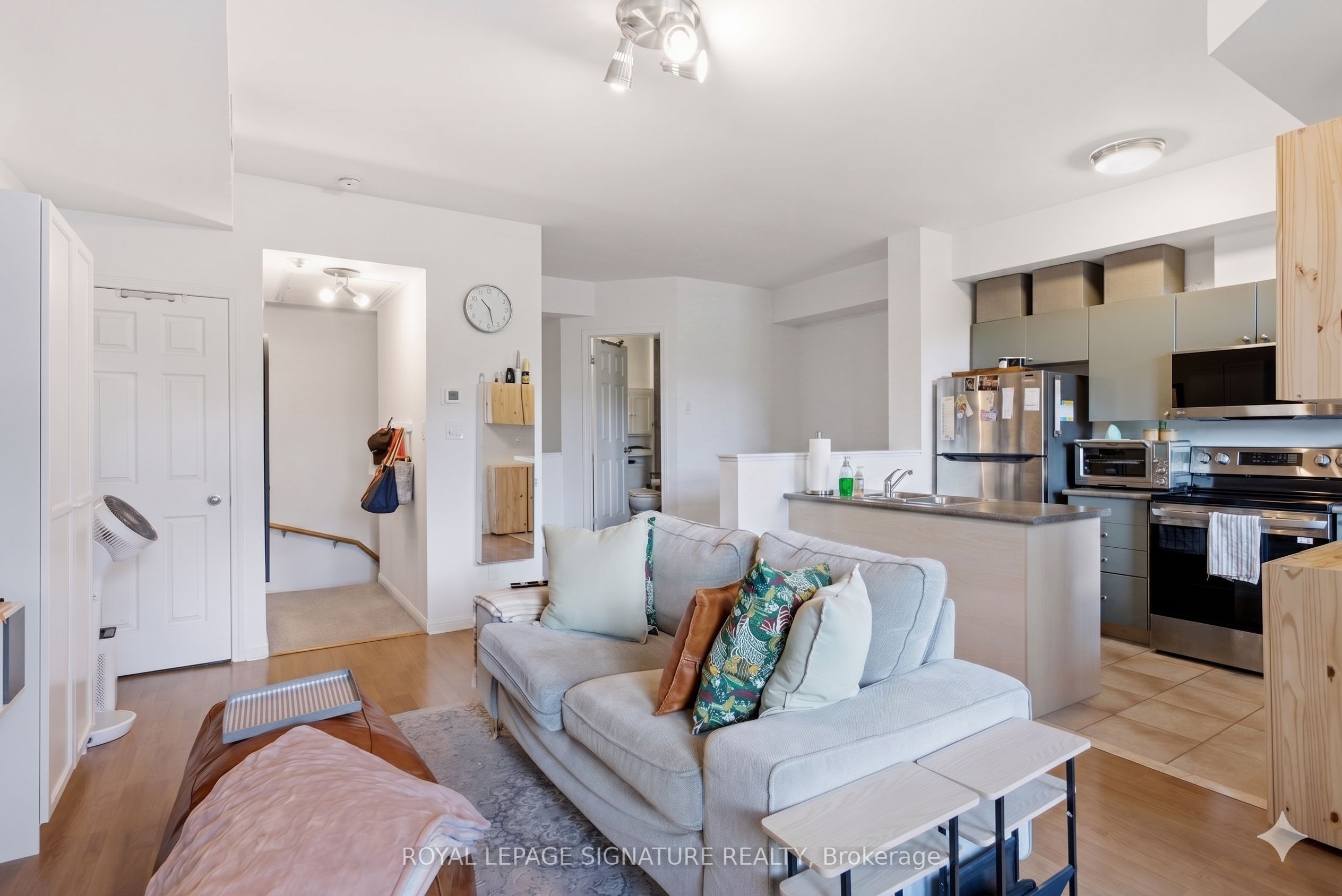 550 Front Street W 413, Toronto, ON M5V 3N5 photo 4