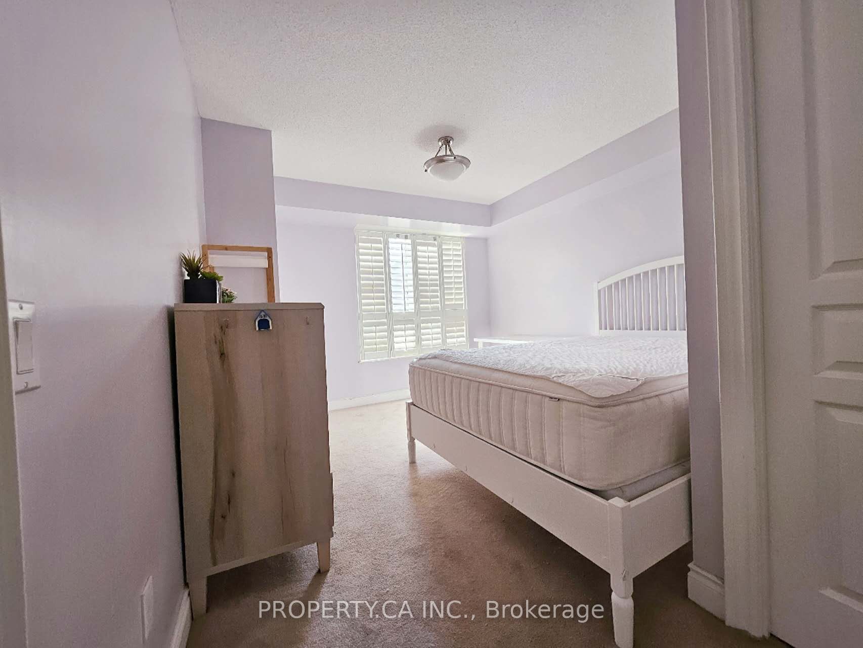 10 Northtown Way 708, Toronto, ON M2N 7L4 photo 3