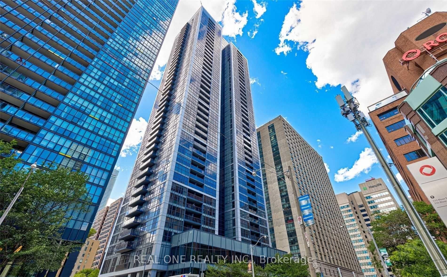 28 Ted Rogers Way 3706, Toronto, ON M4Y 2J6 photo 5