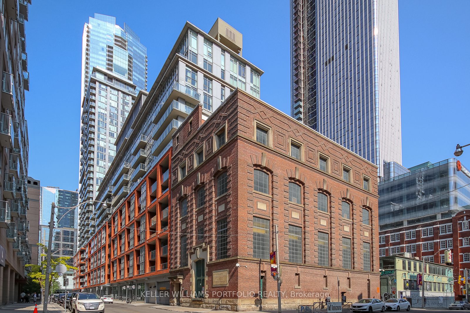 21 Nelson Street 605, Toronto, ON M5V 3H9