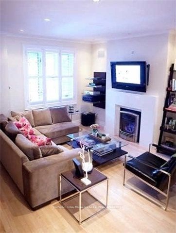 123 Helendale Avenue Main, Toronto, ON M4R 1C6 photo 3