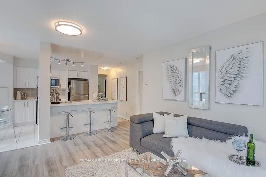 30 Grand Trunk Crescent 1906, Toronto, ON M5J 3A4 photo 5