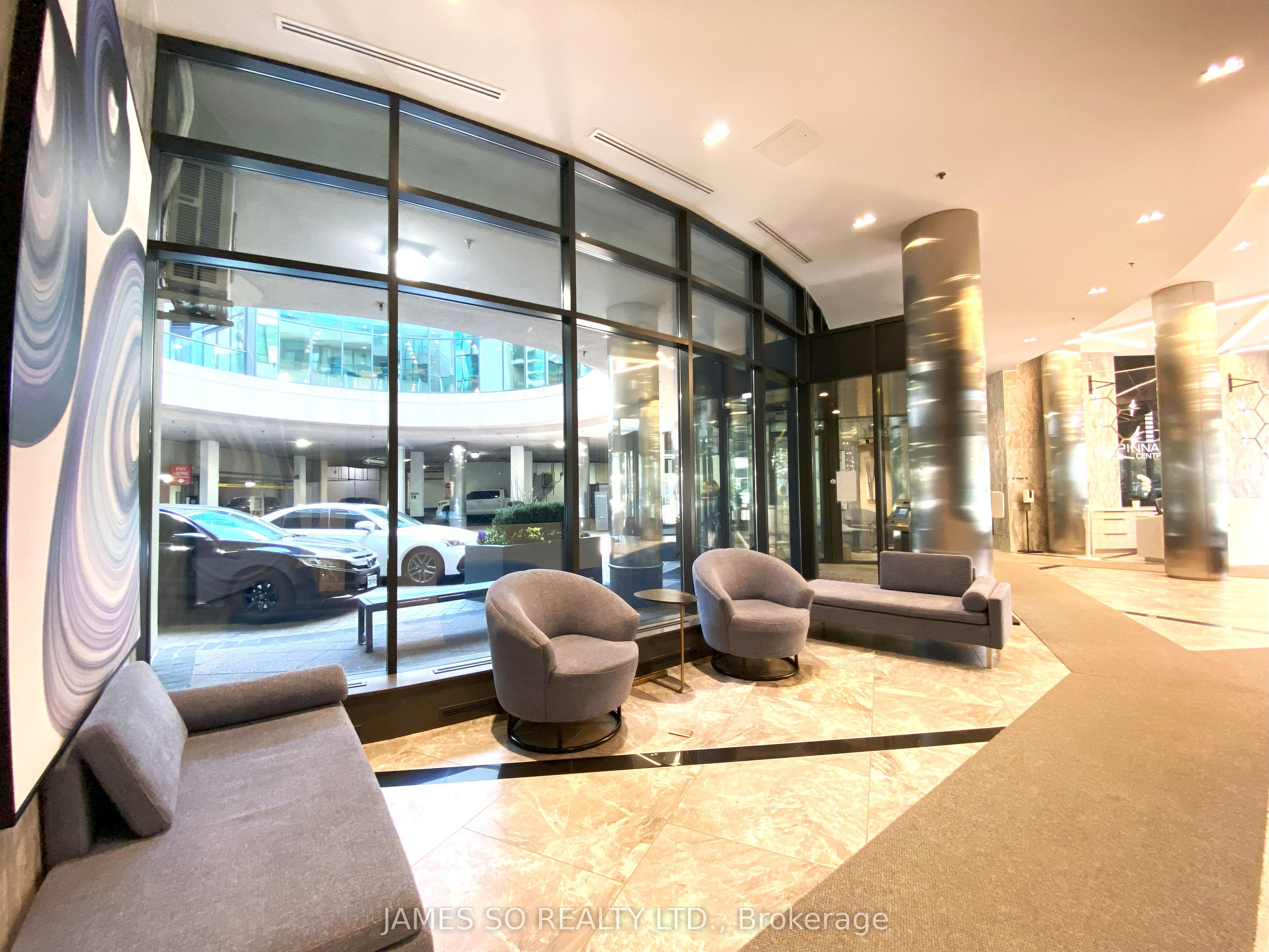 12 Yonge Street 1901, Toronto, ON M5E 1Z9 photo 4