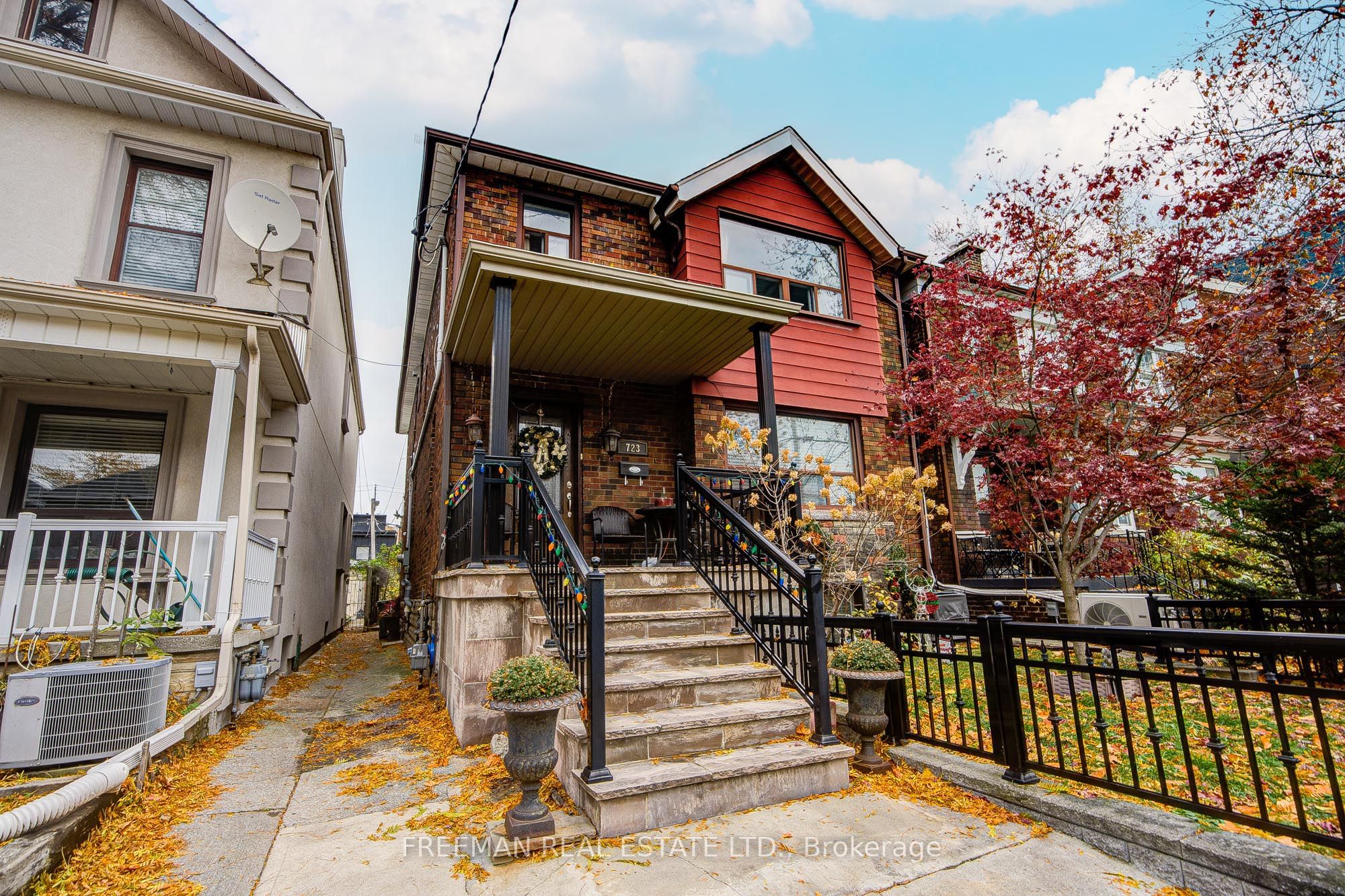 723 Euclid Avenue Bsmt, Toronto, ON M6G 2V1