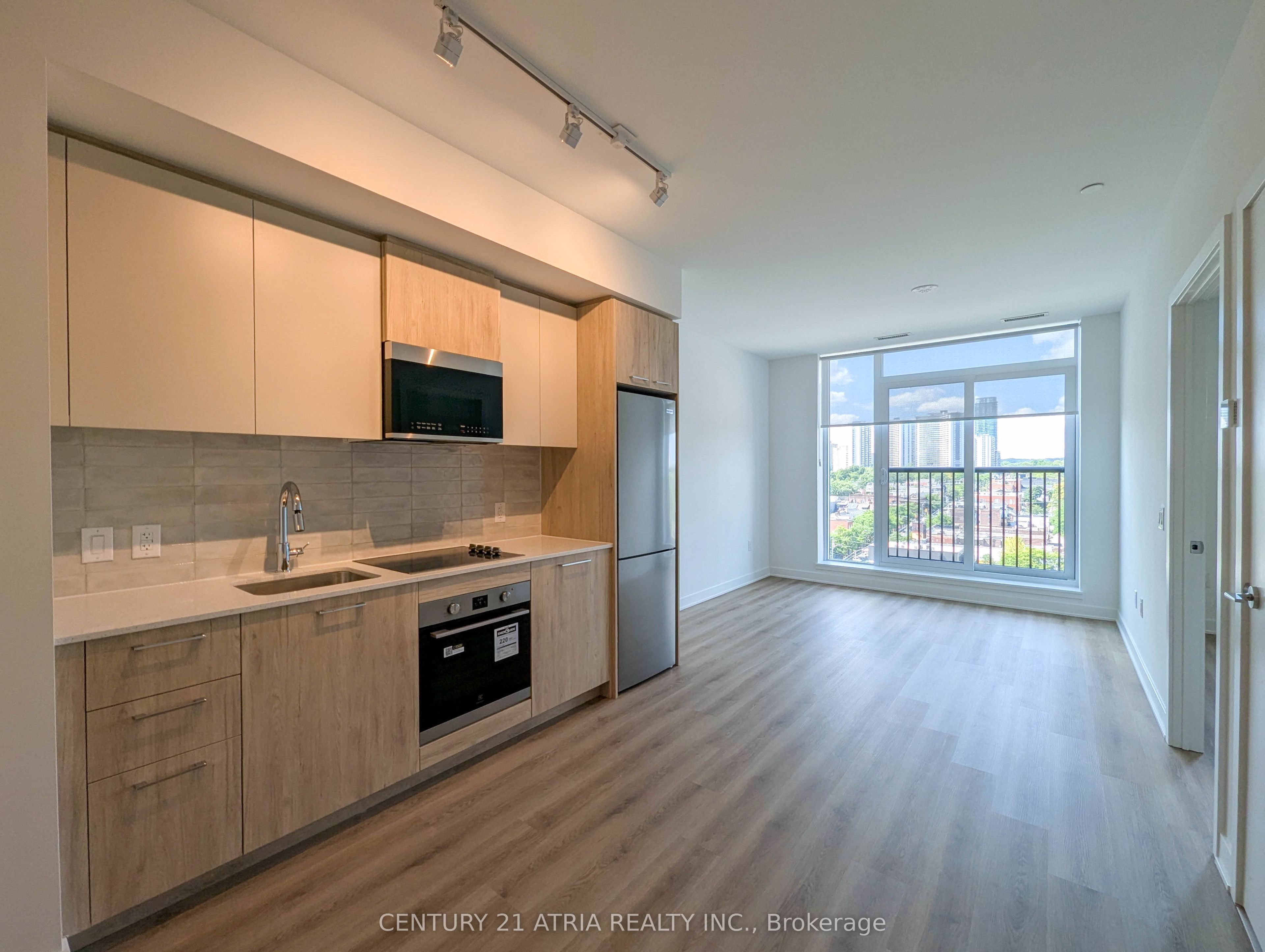 30 Dreamers Way 1023, Toronto, ON M5A 0Y7 photo 2