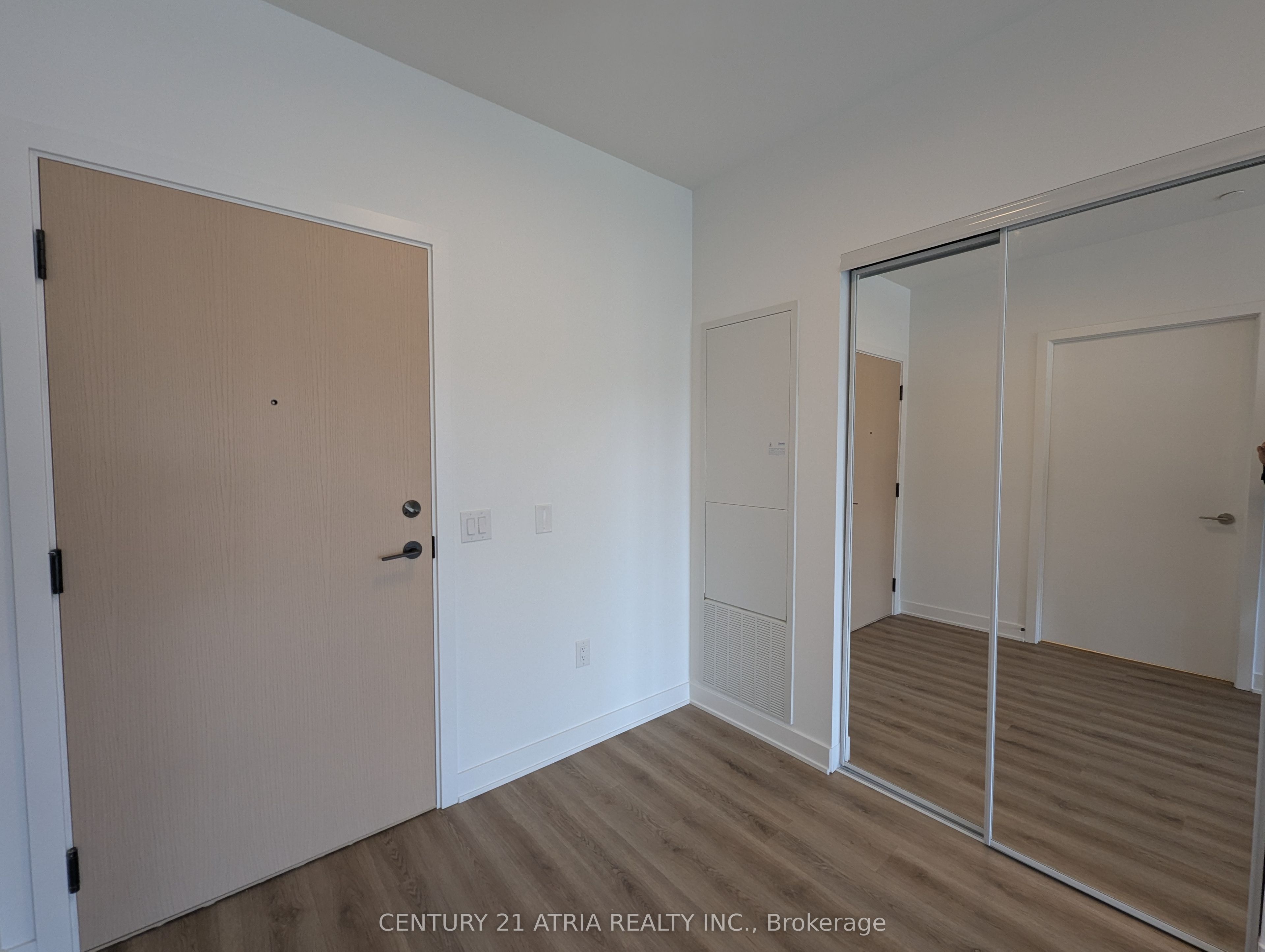 30 Dreamers Way 1023, Toronto, ON M5A 0Y7 photo 5