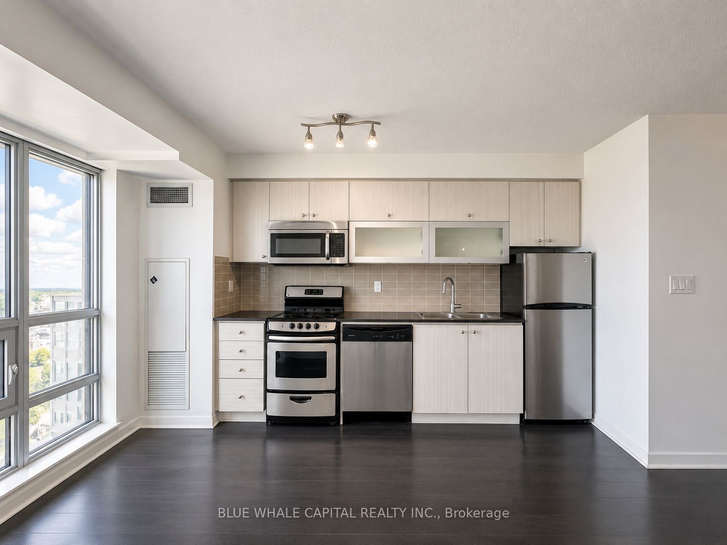 2015 Sheppard Avenue 2907, Toronto, ON M2J 0B3