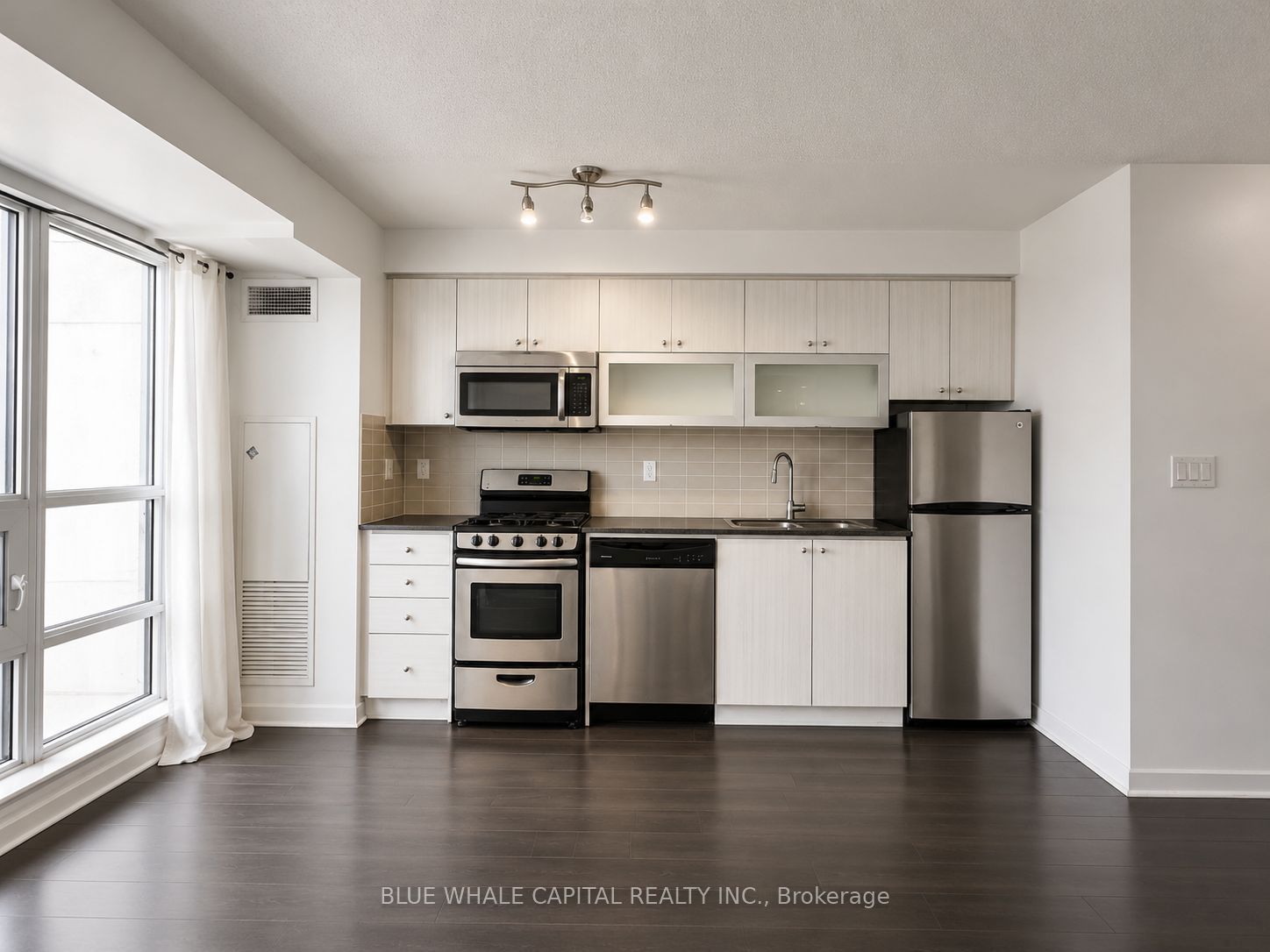 2015 Sheppard Avenue 2907, Toronto, ON M2J 0B3 photo 2